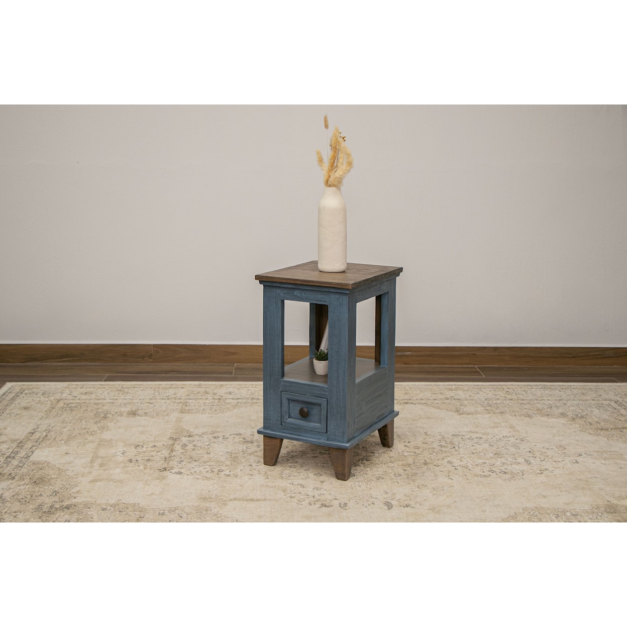 VFM Signature Toscana Side Table