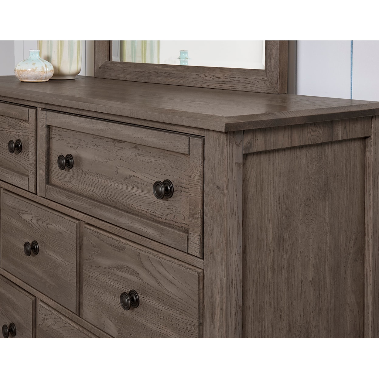 Vaughan Bassett Custom Express 1 7-Drawer Dresser