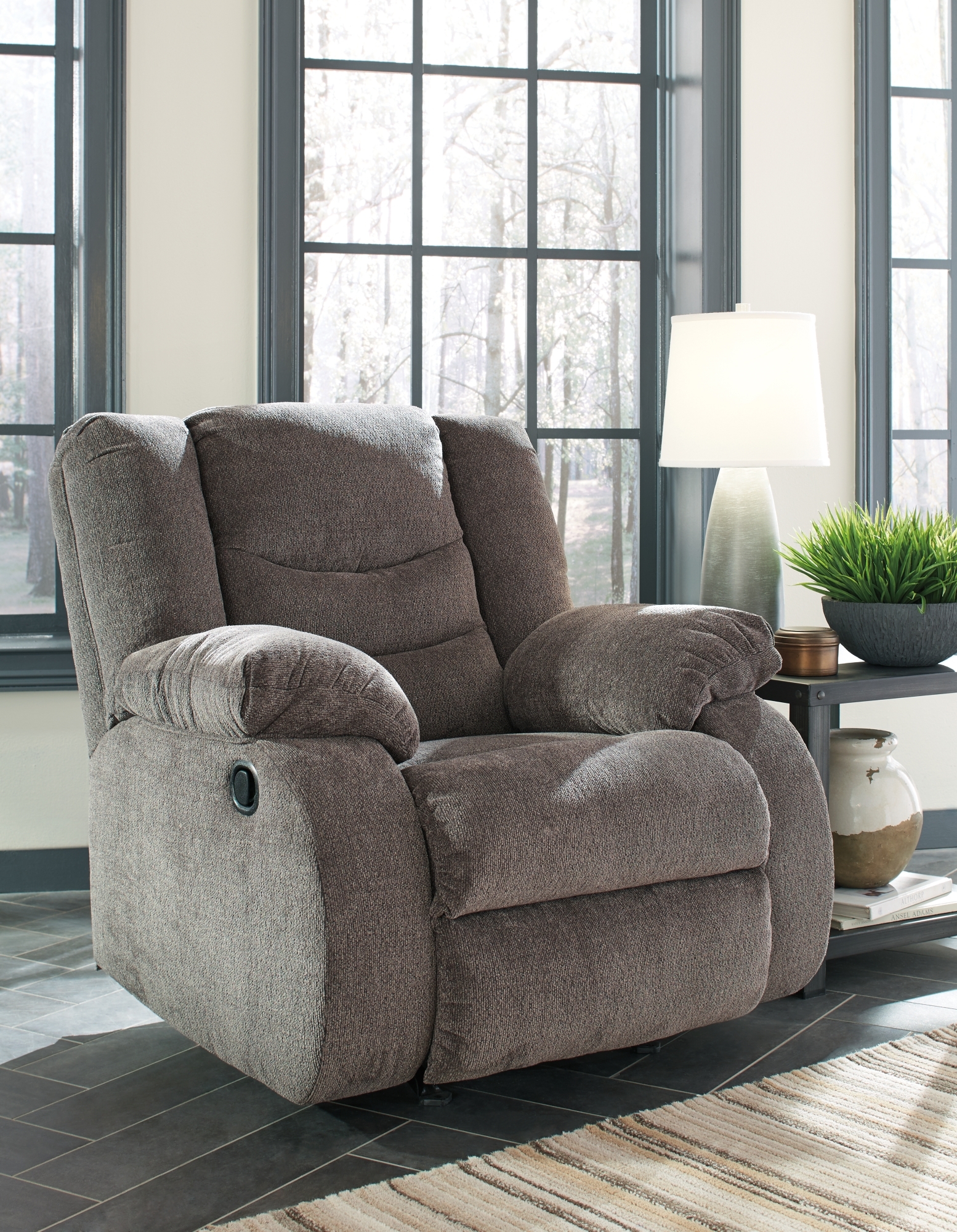 Signature Design by Ashley Tulen Rocker Recliner
