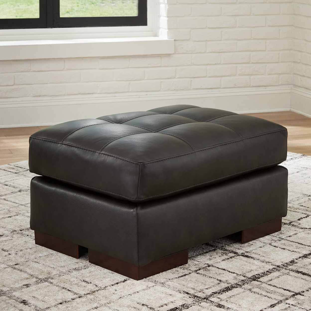 Ashley Furniture Signature Design Luigi Ottoman