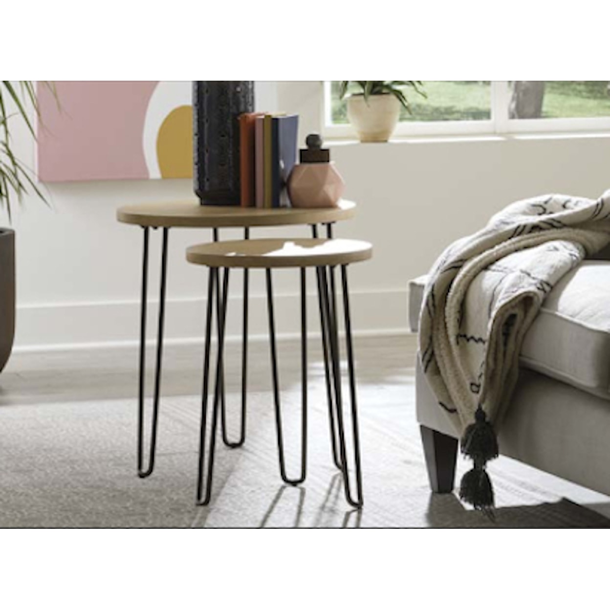 Hammary Oblique Round Nesting End Tables