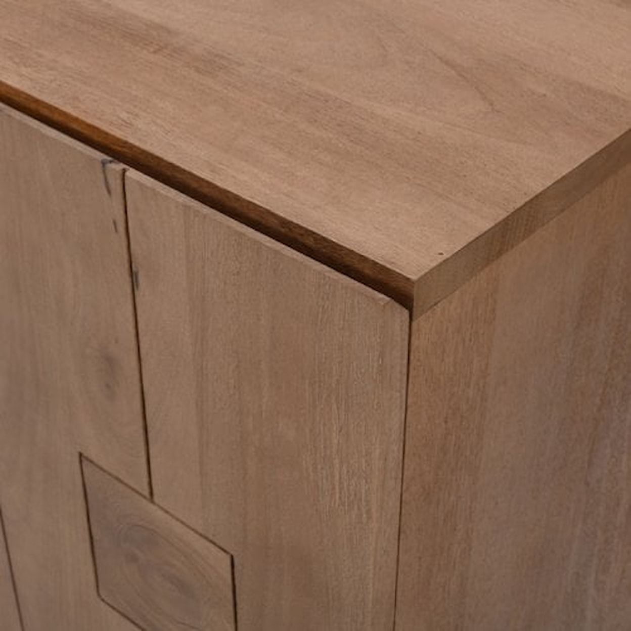 VFM Signature SEQUOIA Sideboard