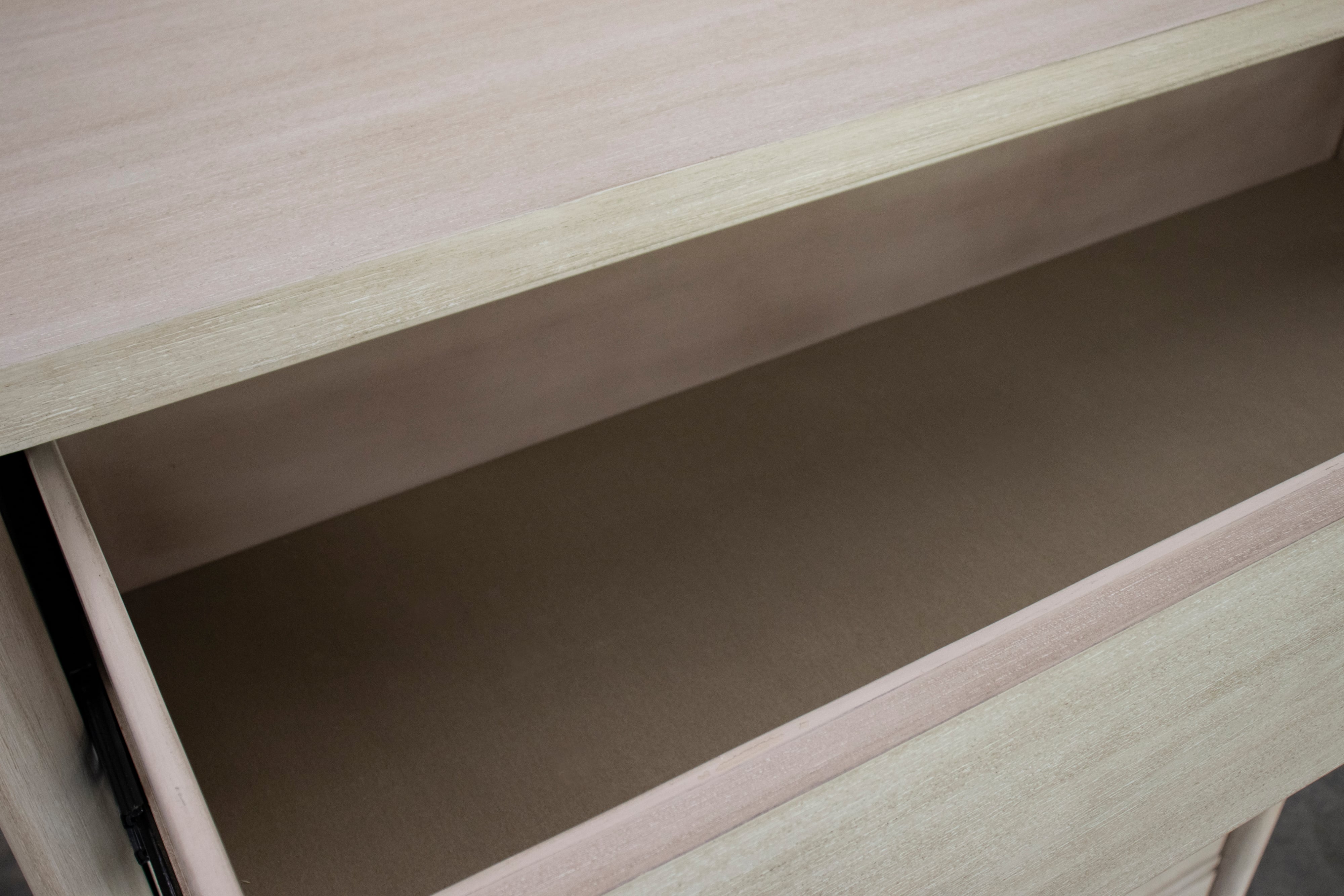 Riverside Furniture Laguna 5-Drawer Chest