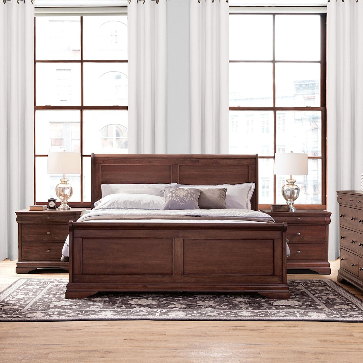 Virginia Furniture Market Solid Wood Montpelier Queen Sleigh Bed