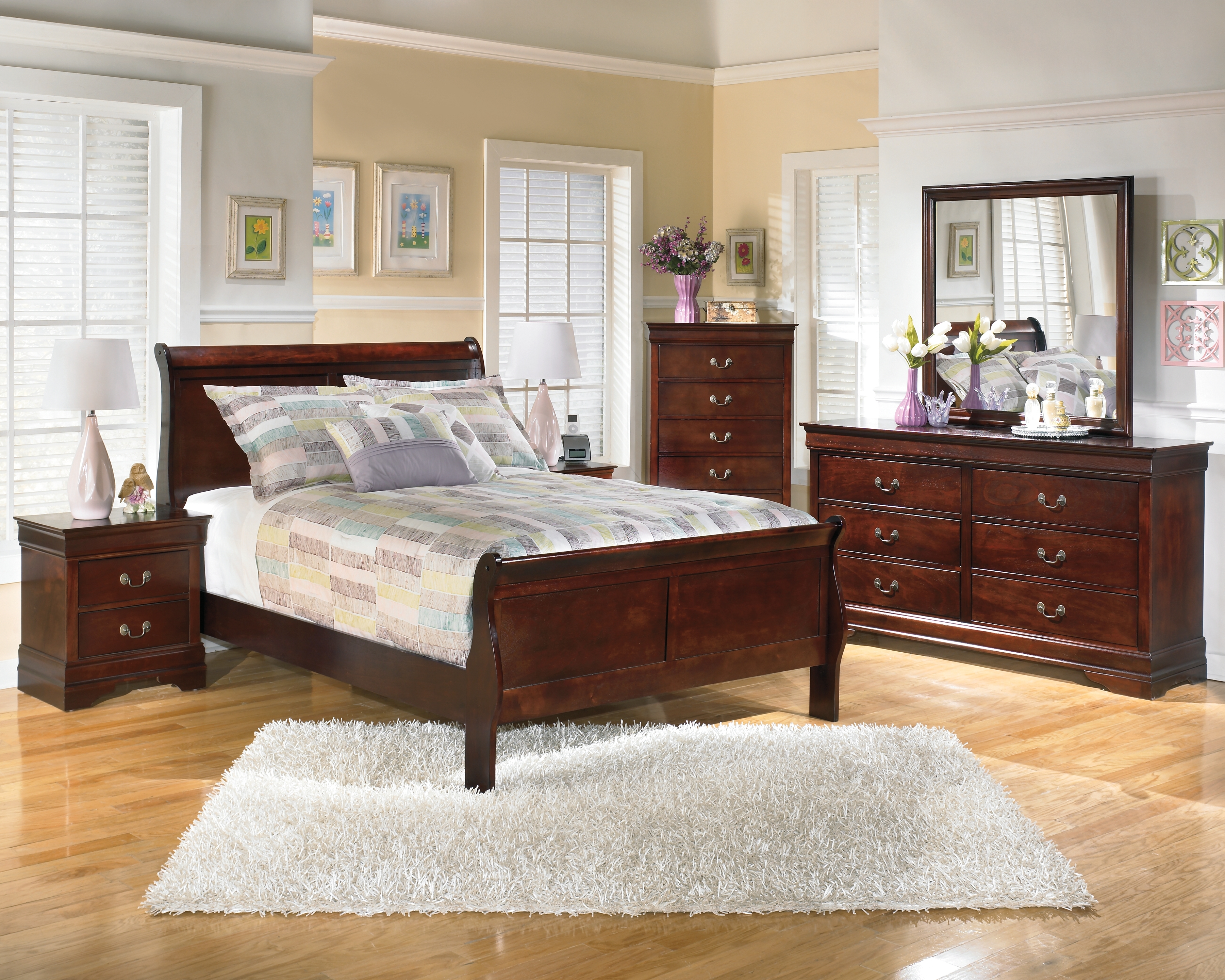 Signature Design by Ashley Alisdair 3pc Queen Sleigh Bedroom Set