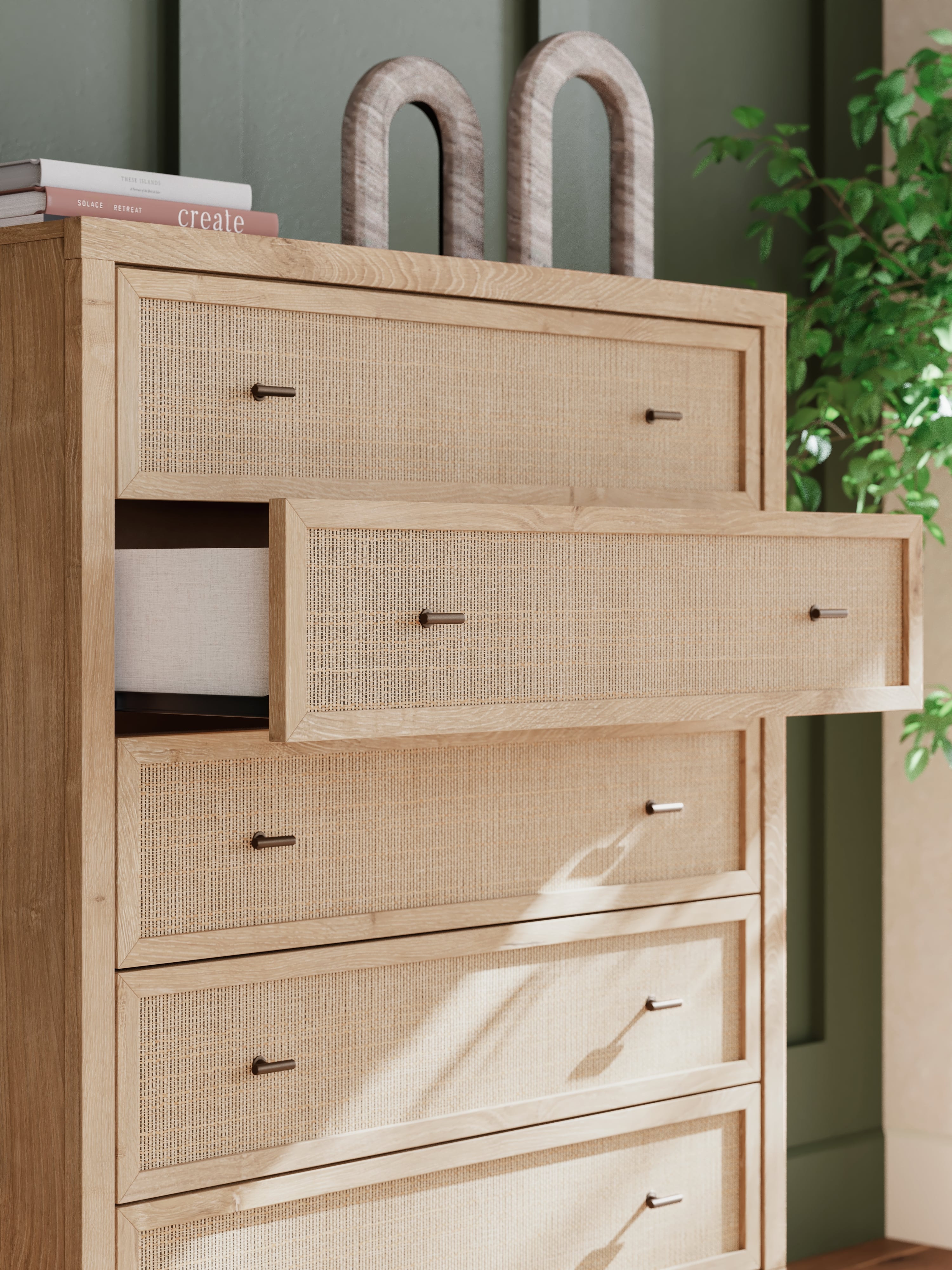 Signature Design Cielden 5-Drawer Chest