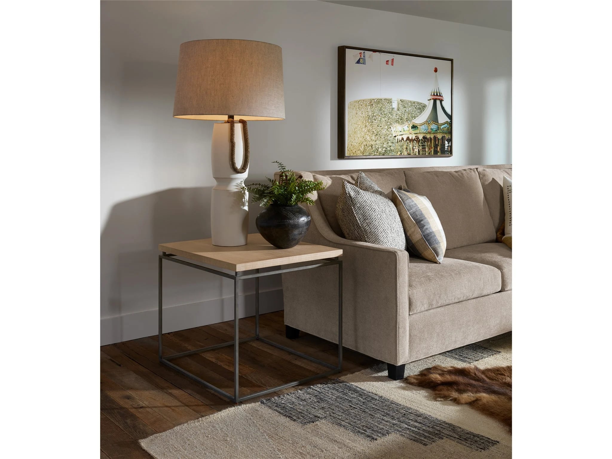 Universal Modern Farmhouse Modern Farmhouse End Table