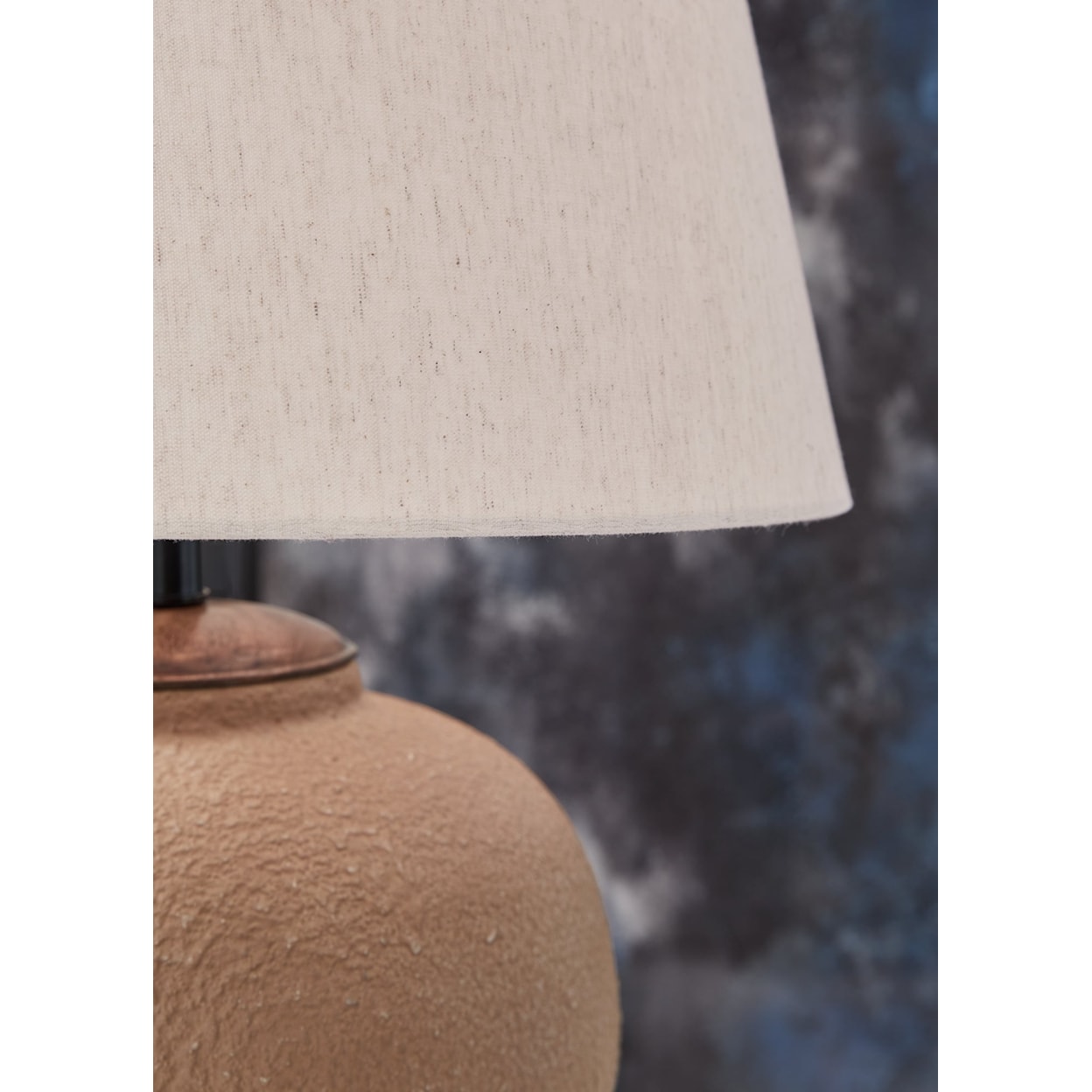 Ashley Furniture Signature Design Scantor Metal Table Lamp