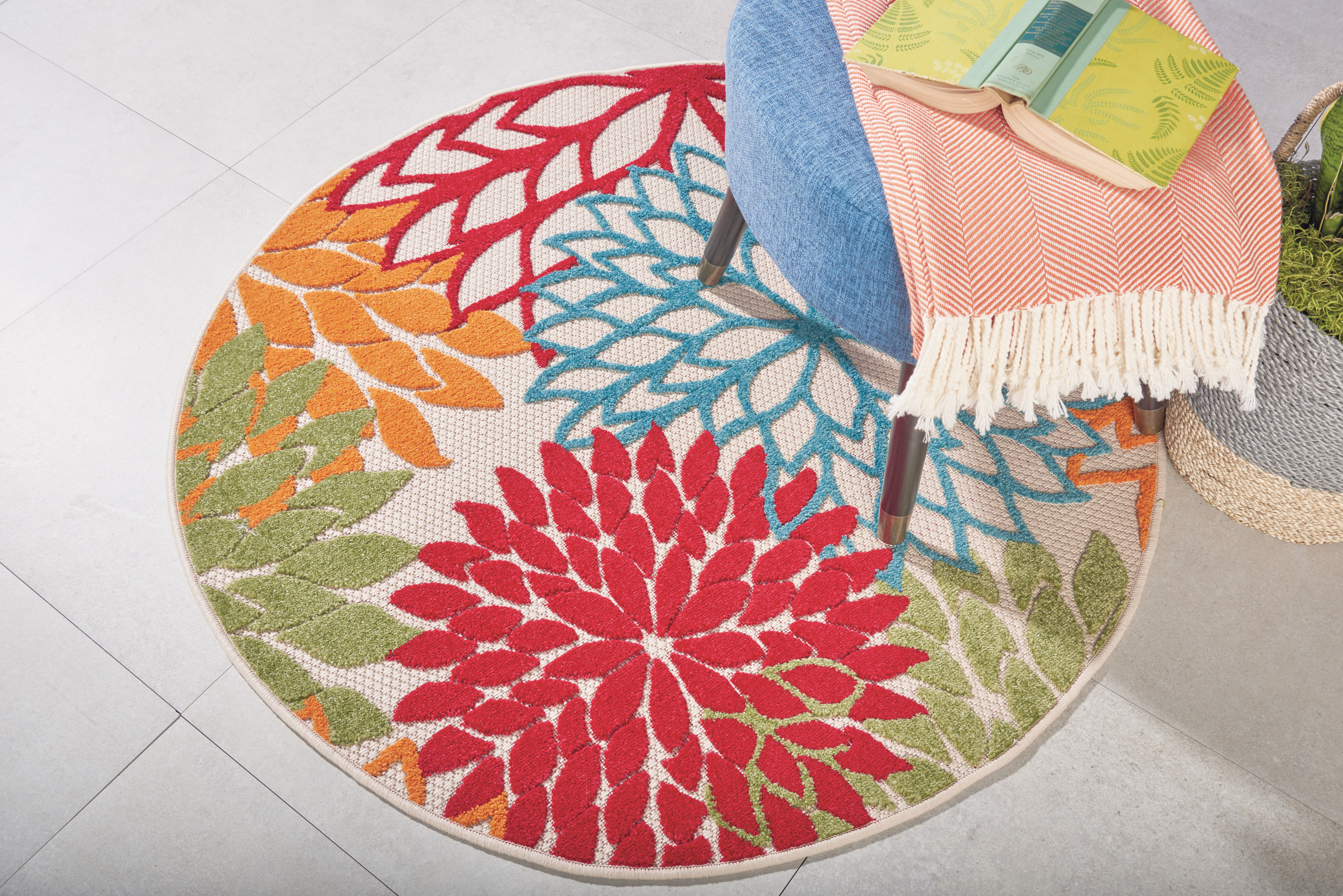 Nourison Aloha 4' Round  Rug