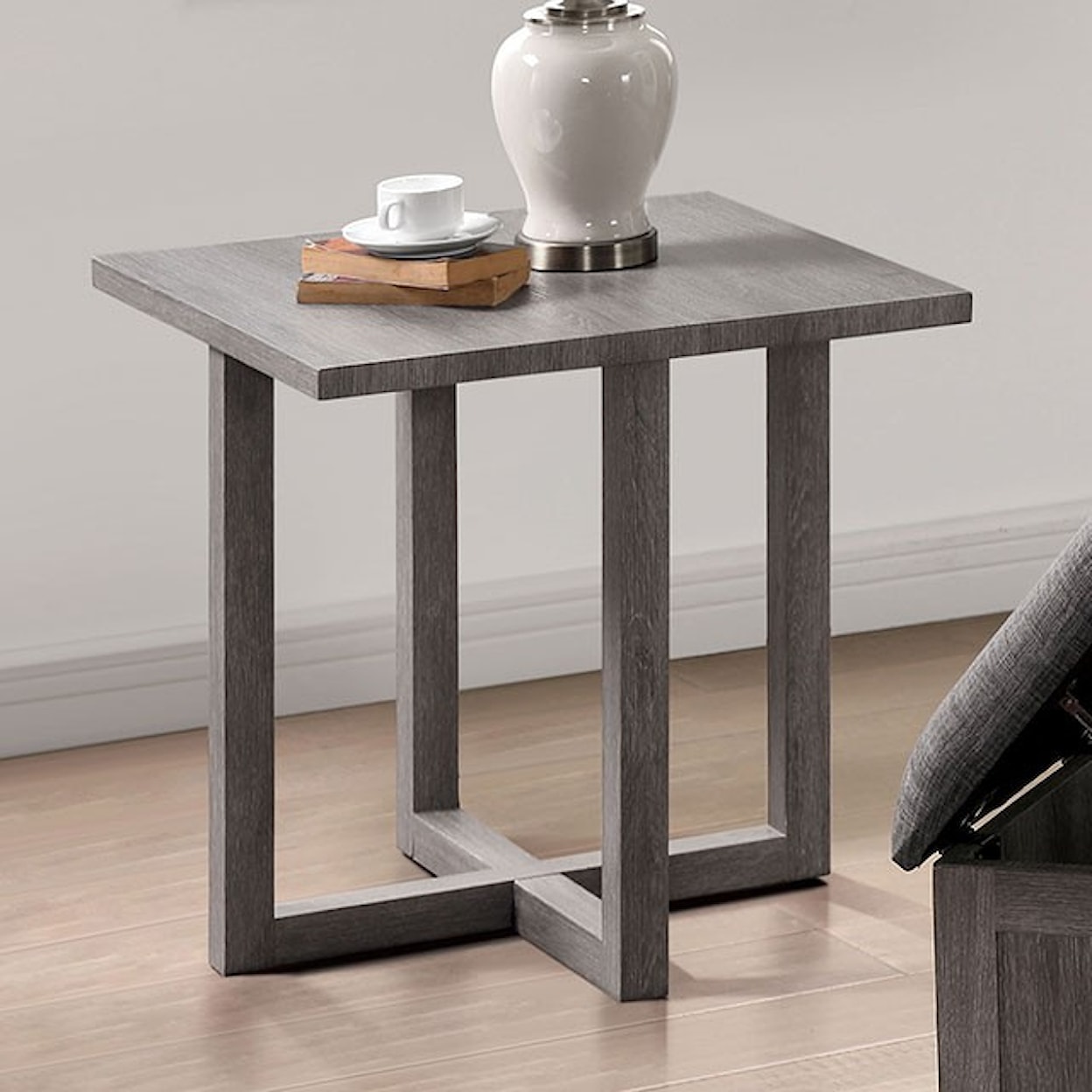 FUSA Radnor End Table