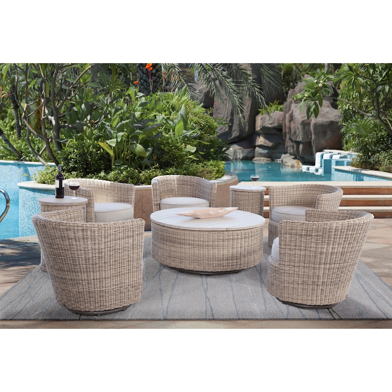 Braxton Culler Paradise Bay Outdoor Swivel Chair