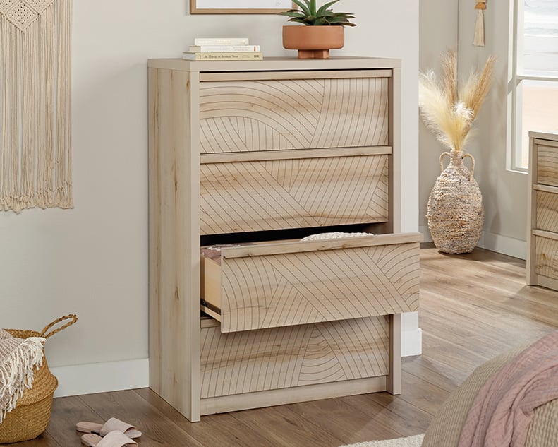 Harvey Park 4-Drawer Chest
