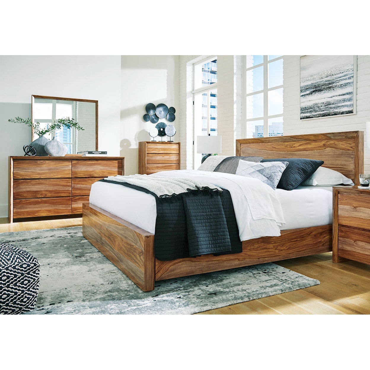 Signature Design by Ashley Dressonni Queen Panel Bed, Dresser And Mirror