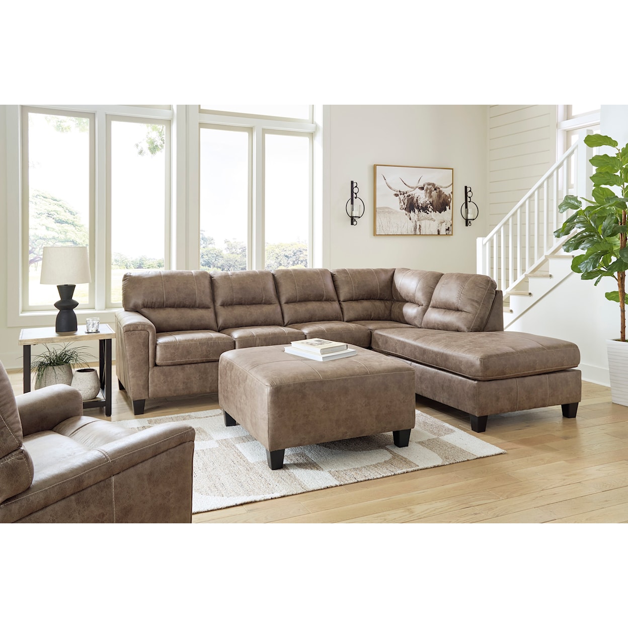 Signature Design by Ashley Navi 2-Piece Sectional