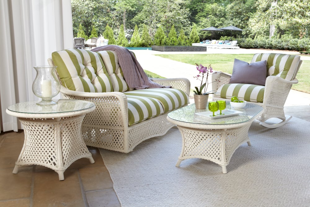 Lloyd Flanders Grand Traverse Oval Cocktail Table