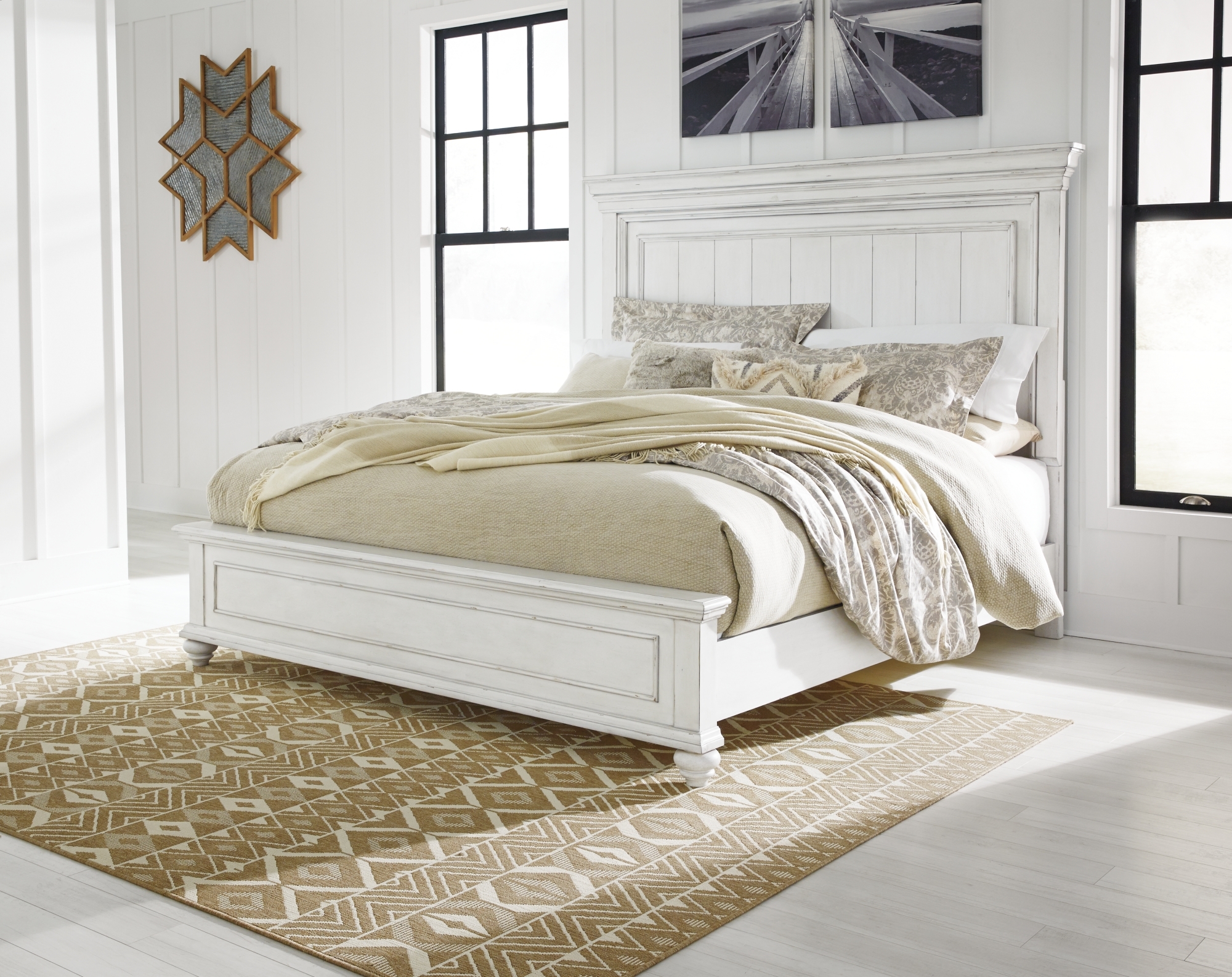 Benchcraft Kanwyn Queen Panel Bed
