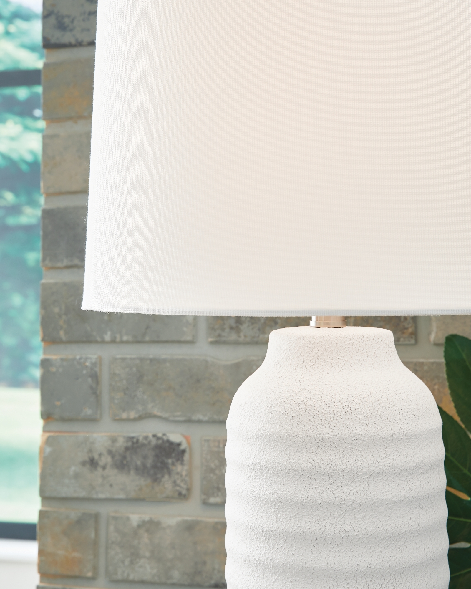 Signature Design by Ashley Vauville Table Lamp (Set Of 2)