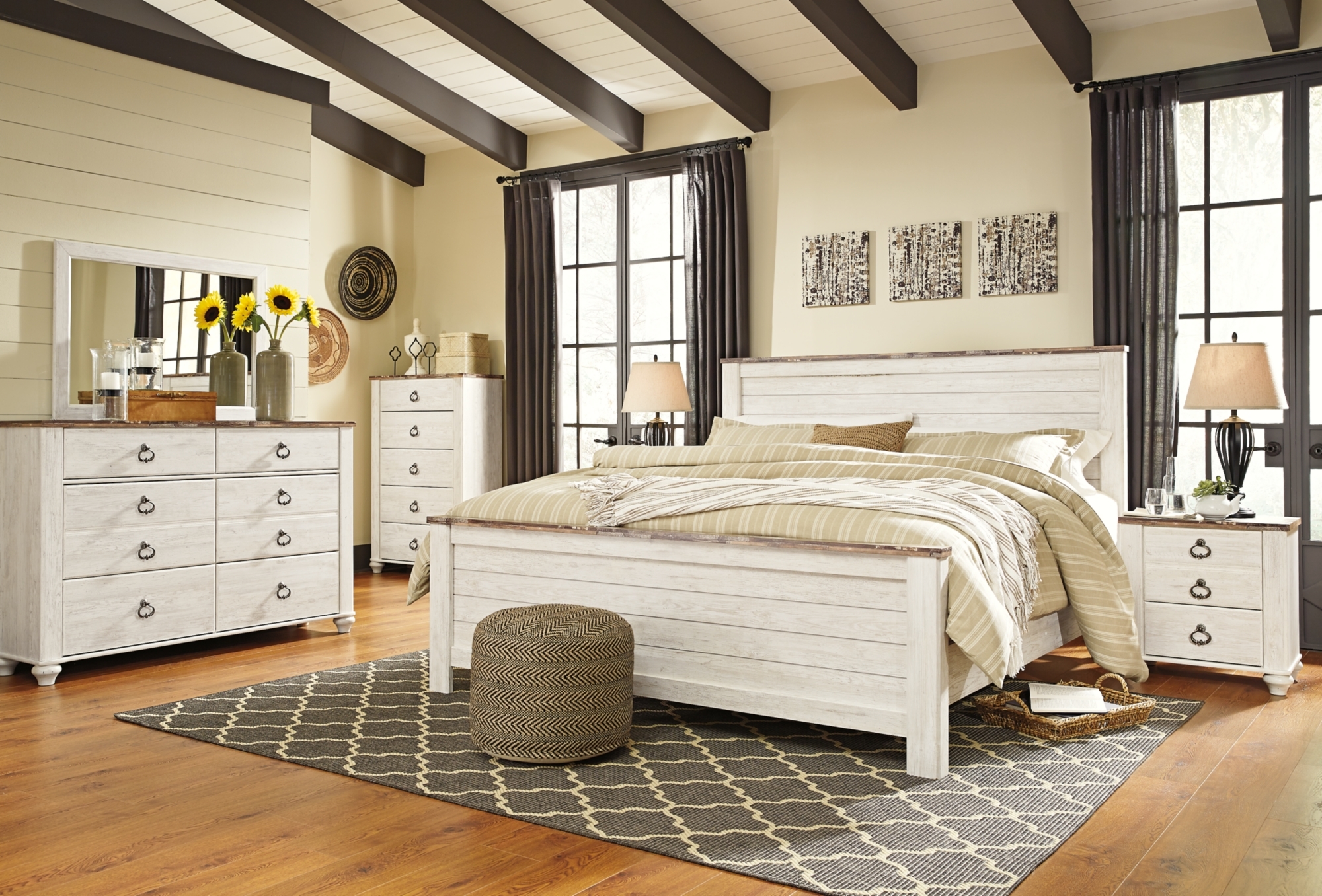 Signature Design by Ashley Willowton King Bedroom Set