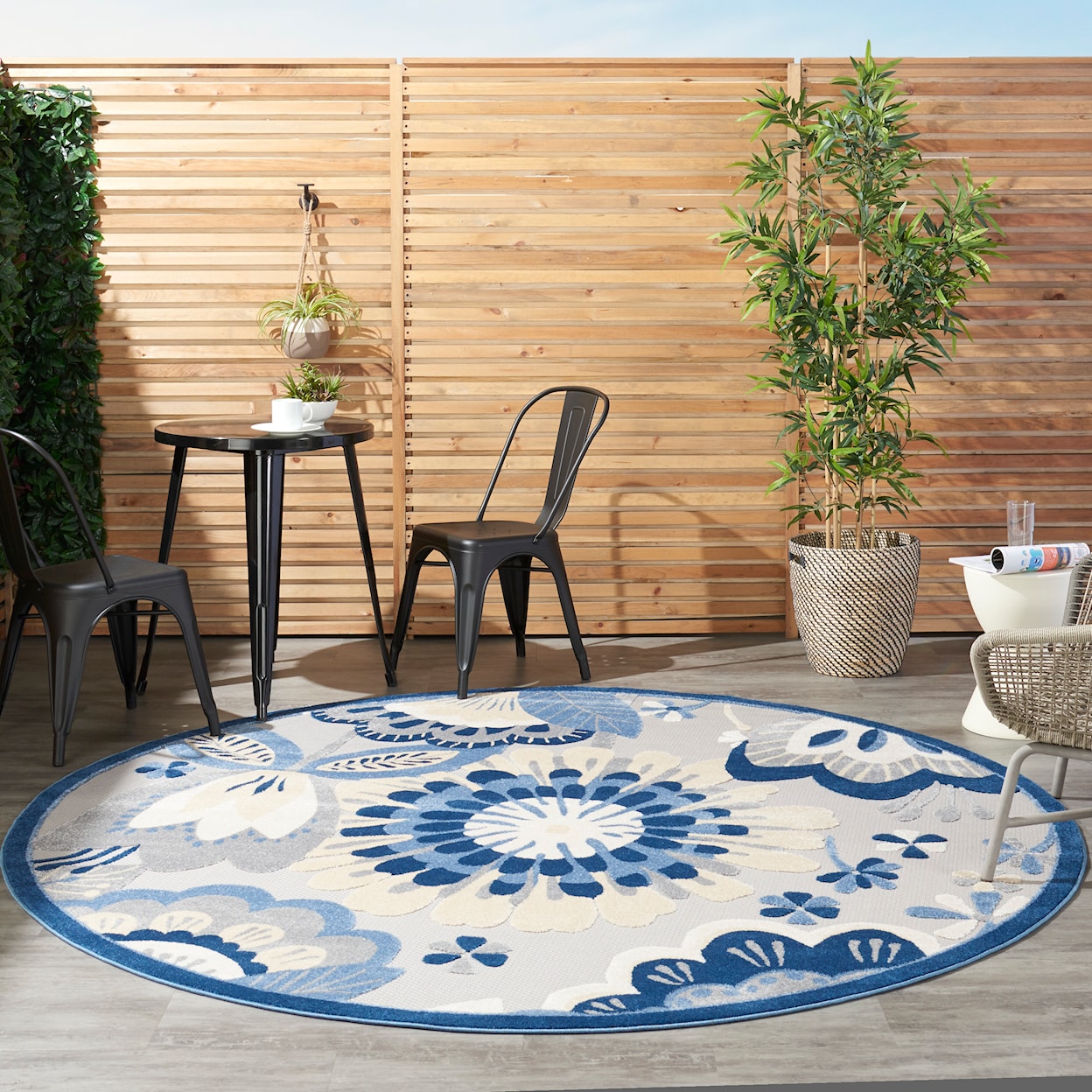 Nourison Aloha 7'10" Round  Rug