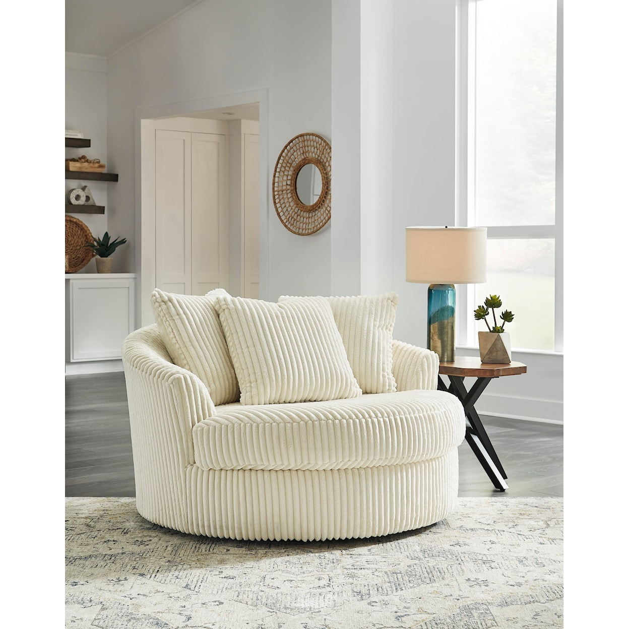 Ashley Furniture Signature Design Lindyn Swivel Chair