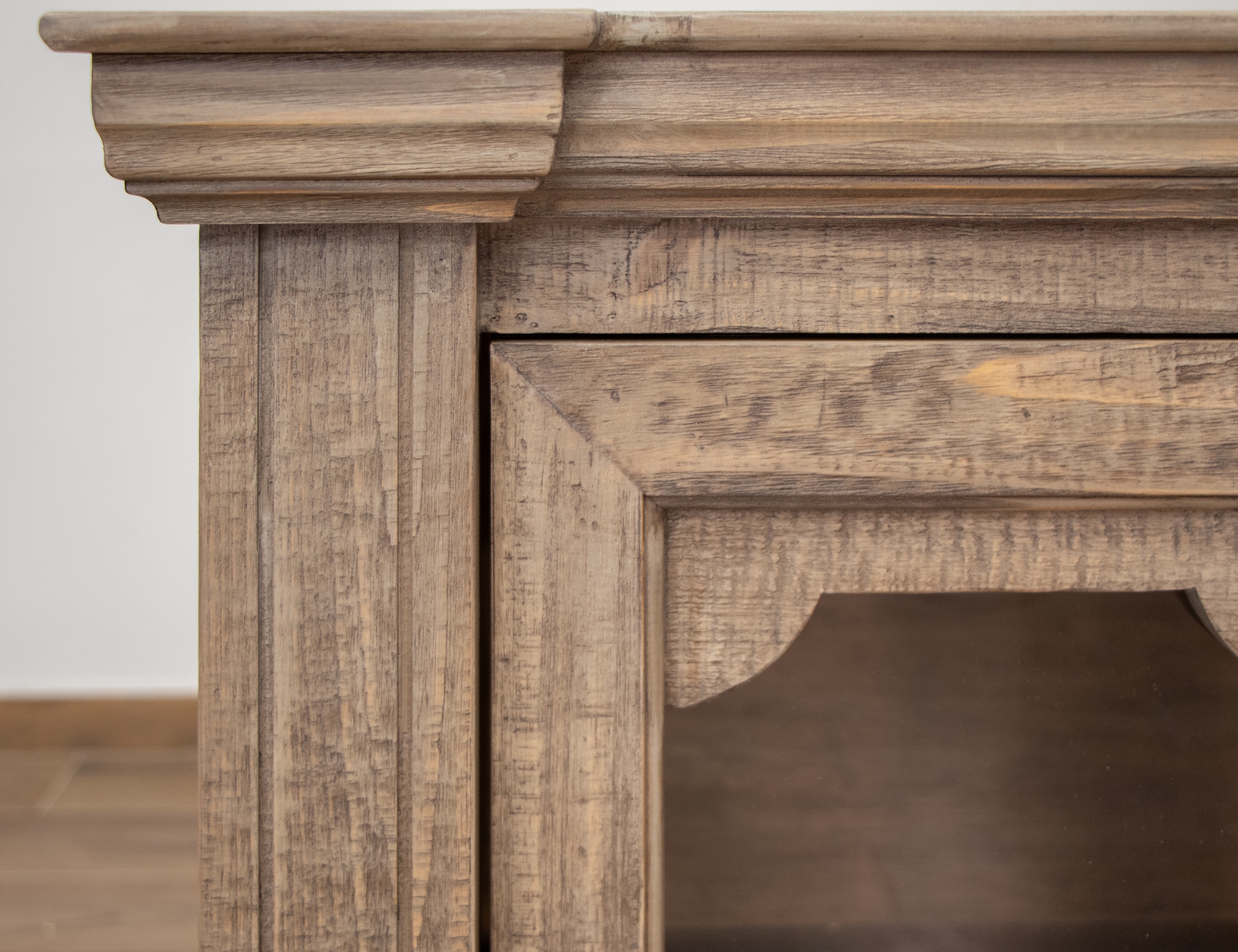 IFD Tower 4-Door Console