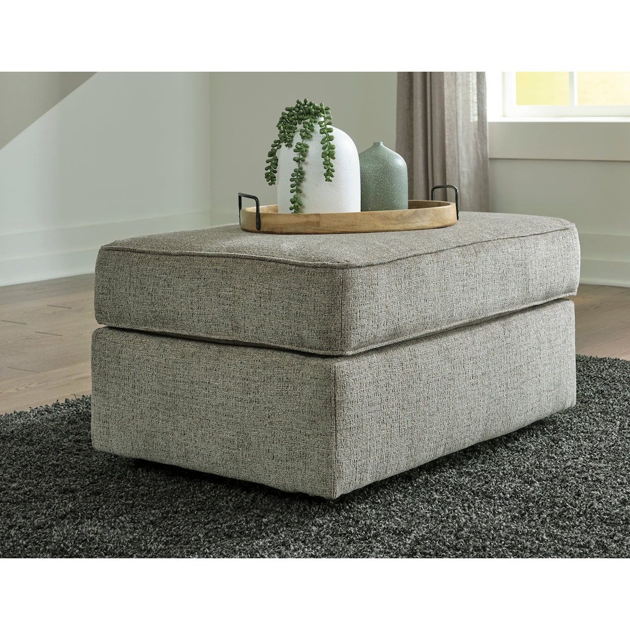 Signature Cassy Ottoman