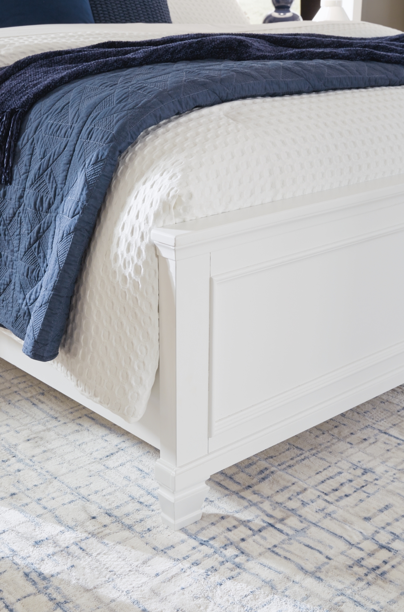 Signature Design by Ashley Fortman King Panel Bed