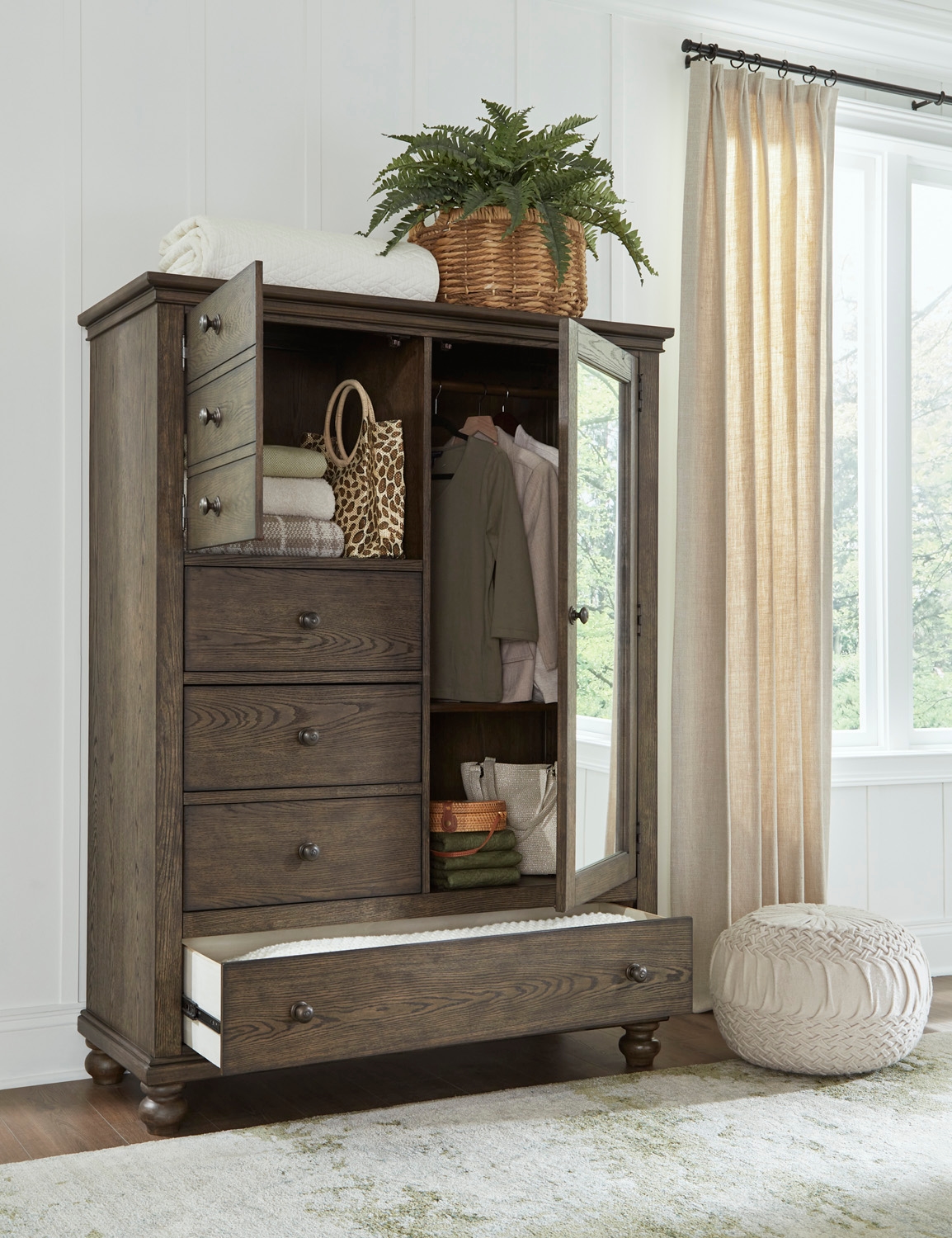 4-Drawer Chiffarobe