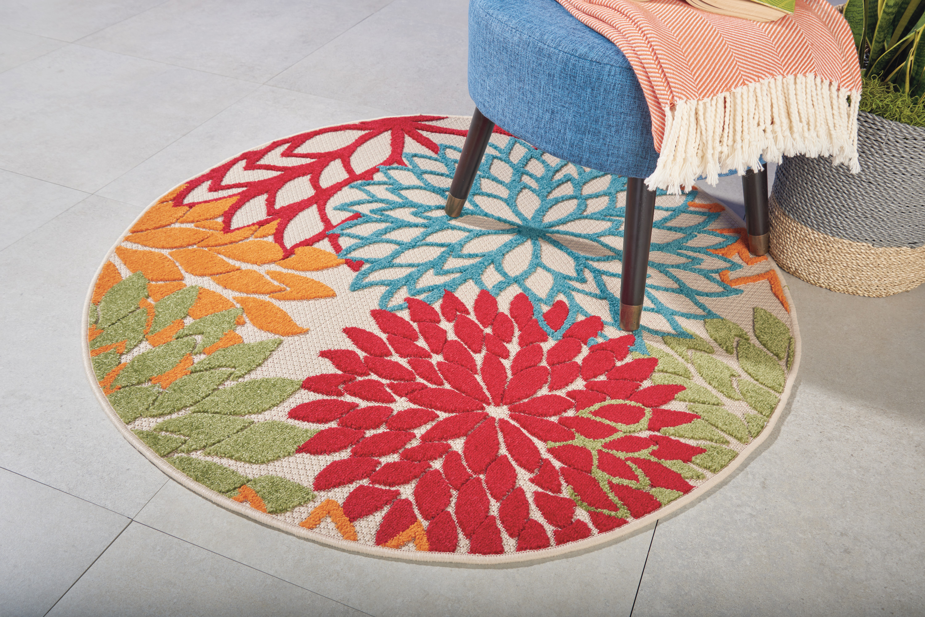 Nourison Aloha 4' Round  Rug