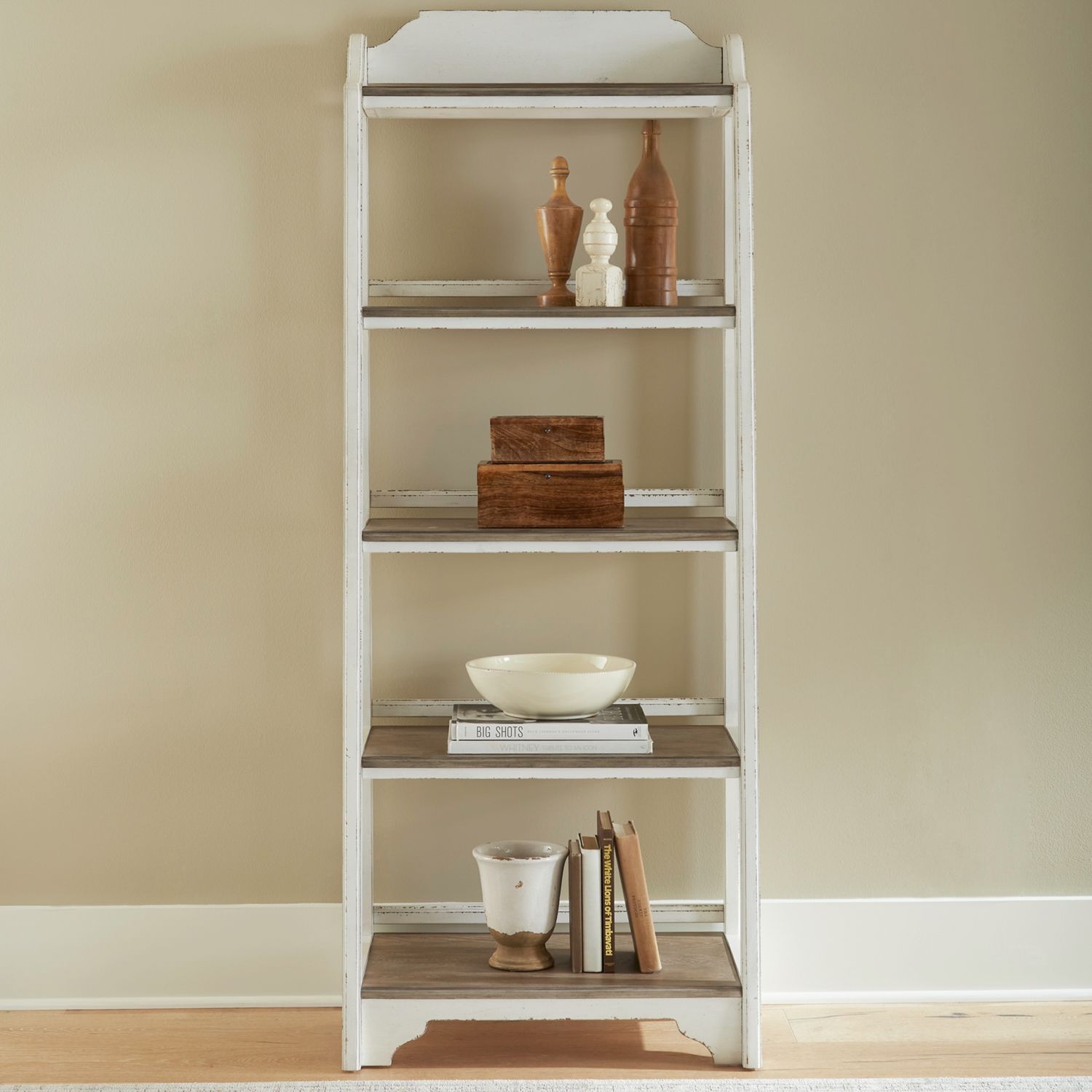 Liberty Furniture Magnolia Manor 5-Shelf Leaning Pier Bookcase
