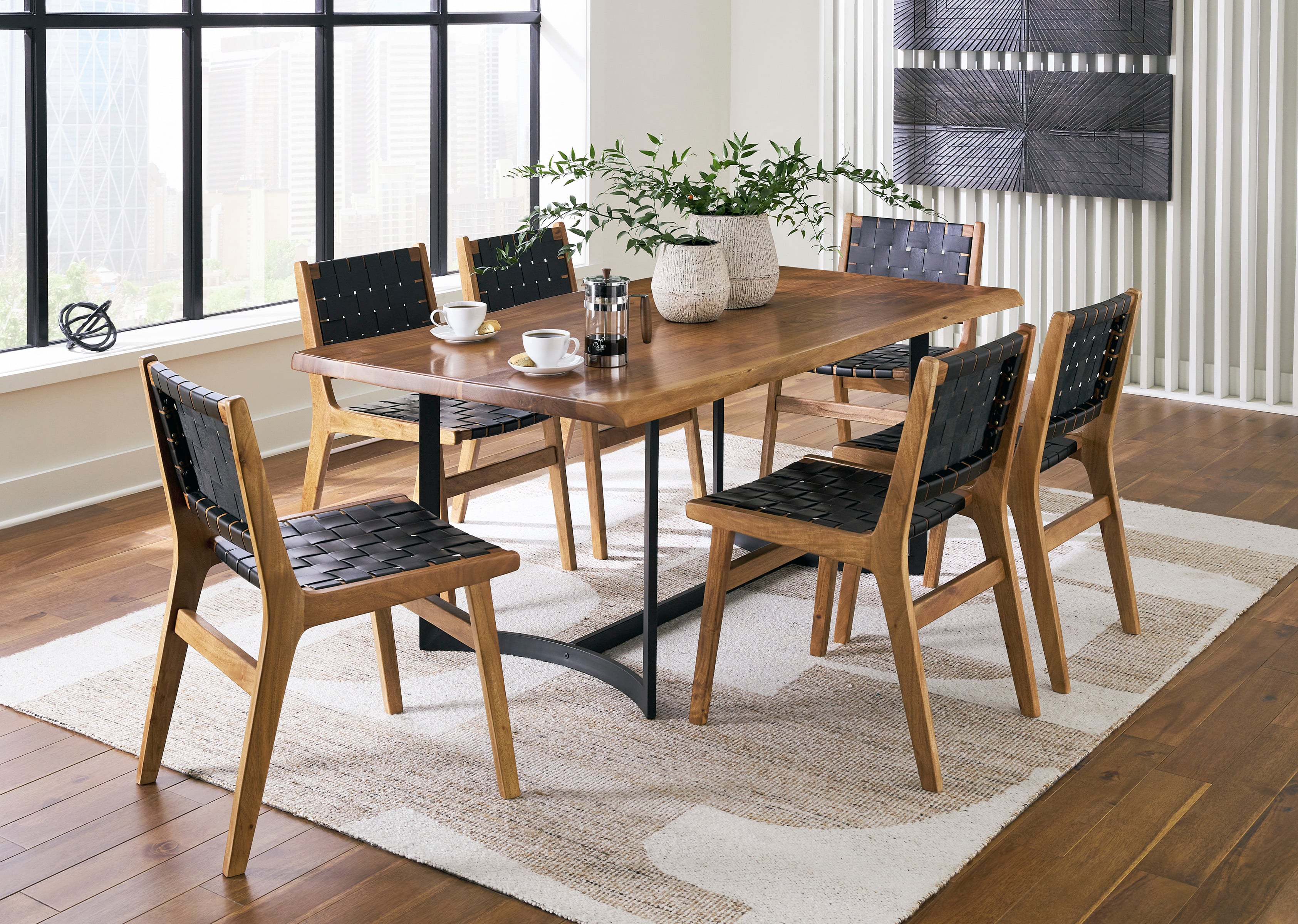 Signature Design by Ashley Fortmaine 7-Piece Dining Set
