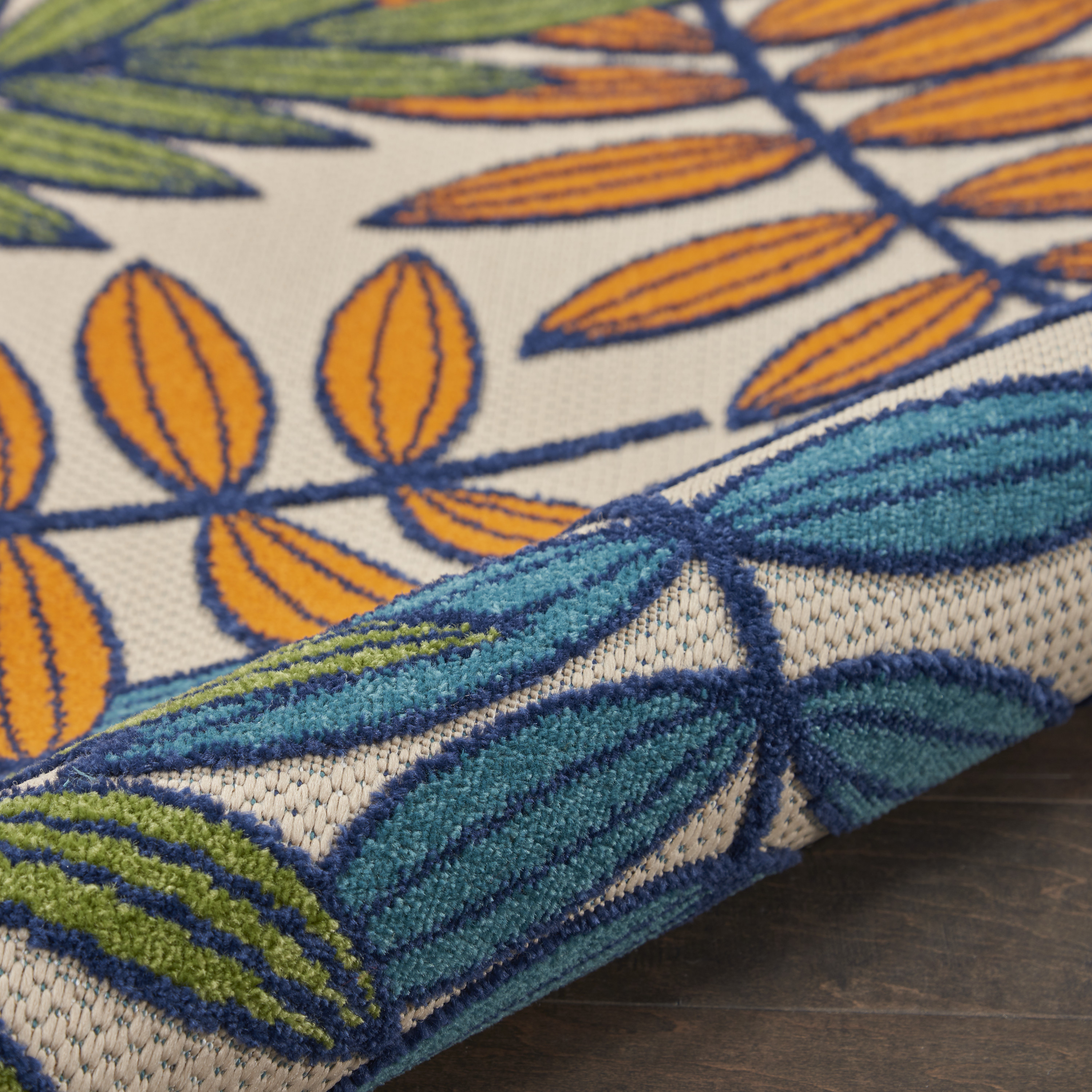 Nourison Aloha 5'3" Round  Rug