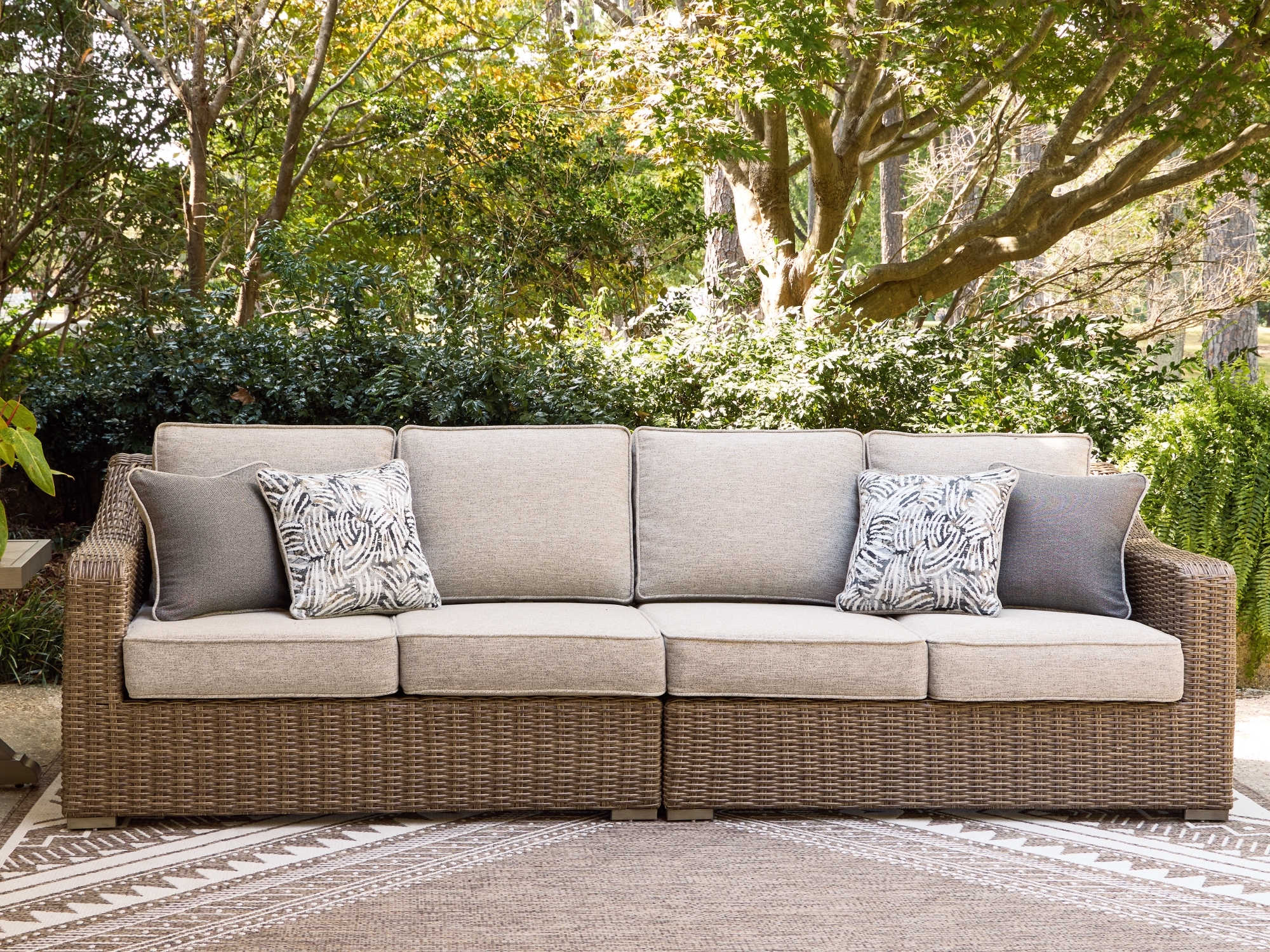 Outdoor Right And Left-Arm Facing Loveseat
