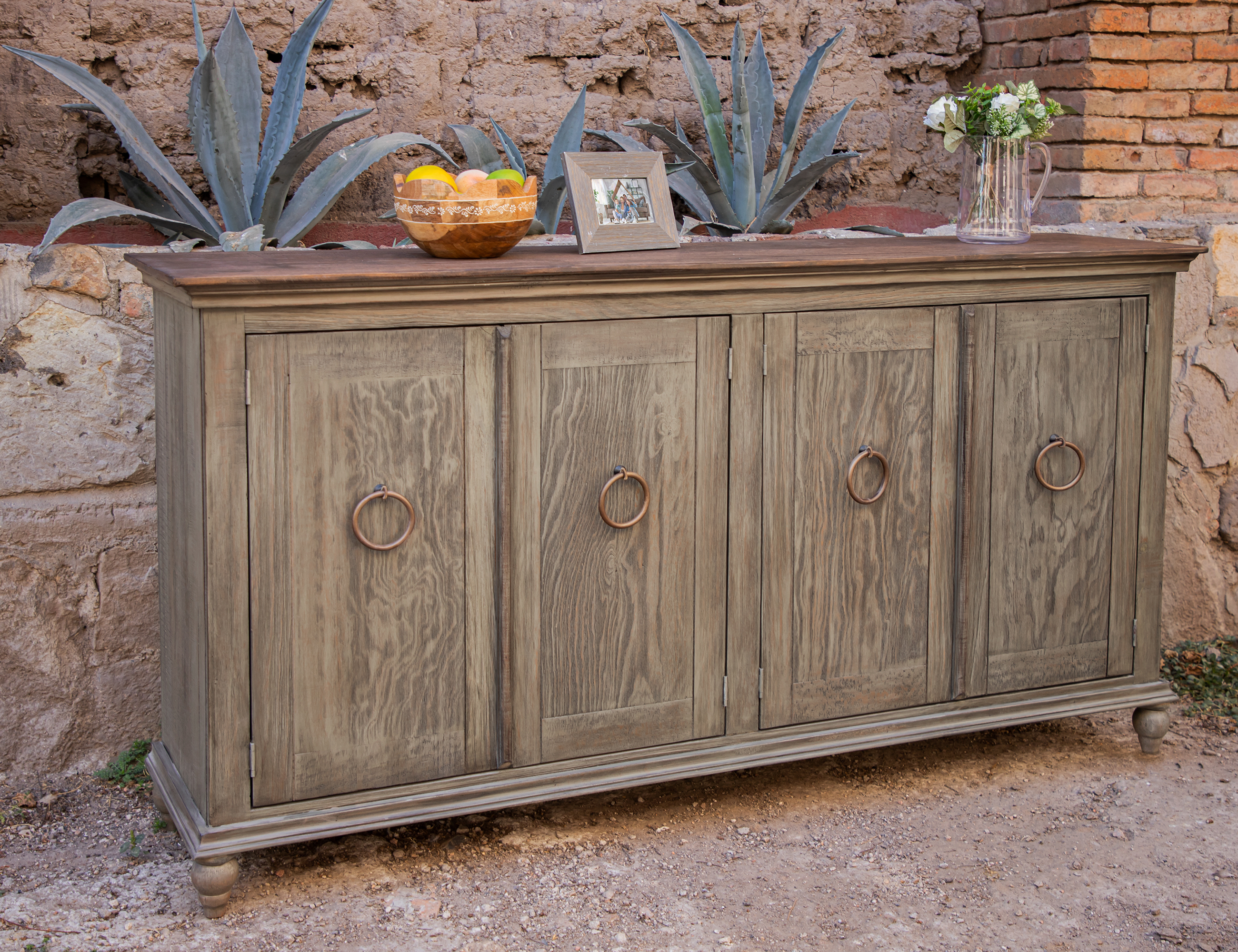 IFD Capri 4-Door Console