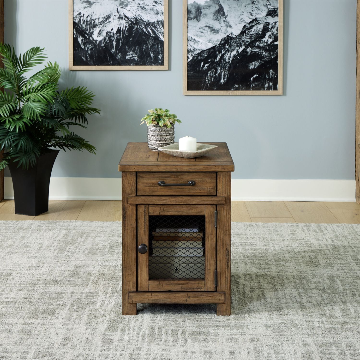 Liberty Furniture Pinebrook Ridge Chairside Table