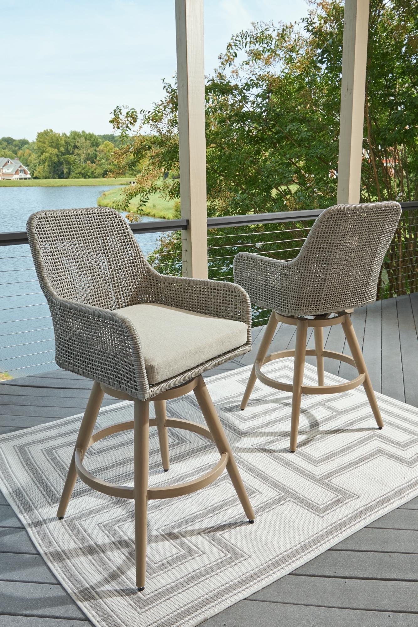 Outdoor Bar Stool W/ Cushion (Set Of 2)
