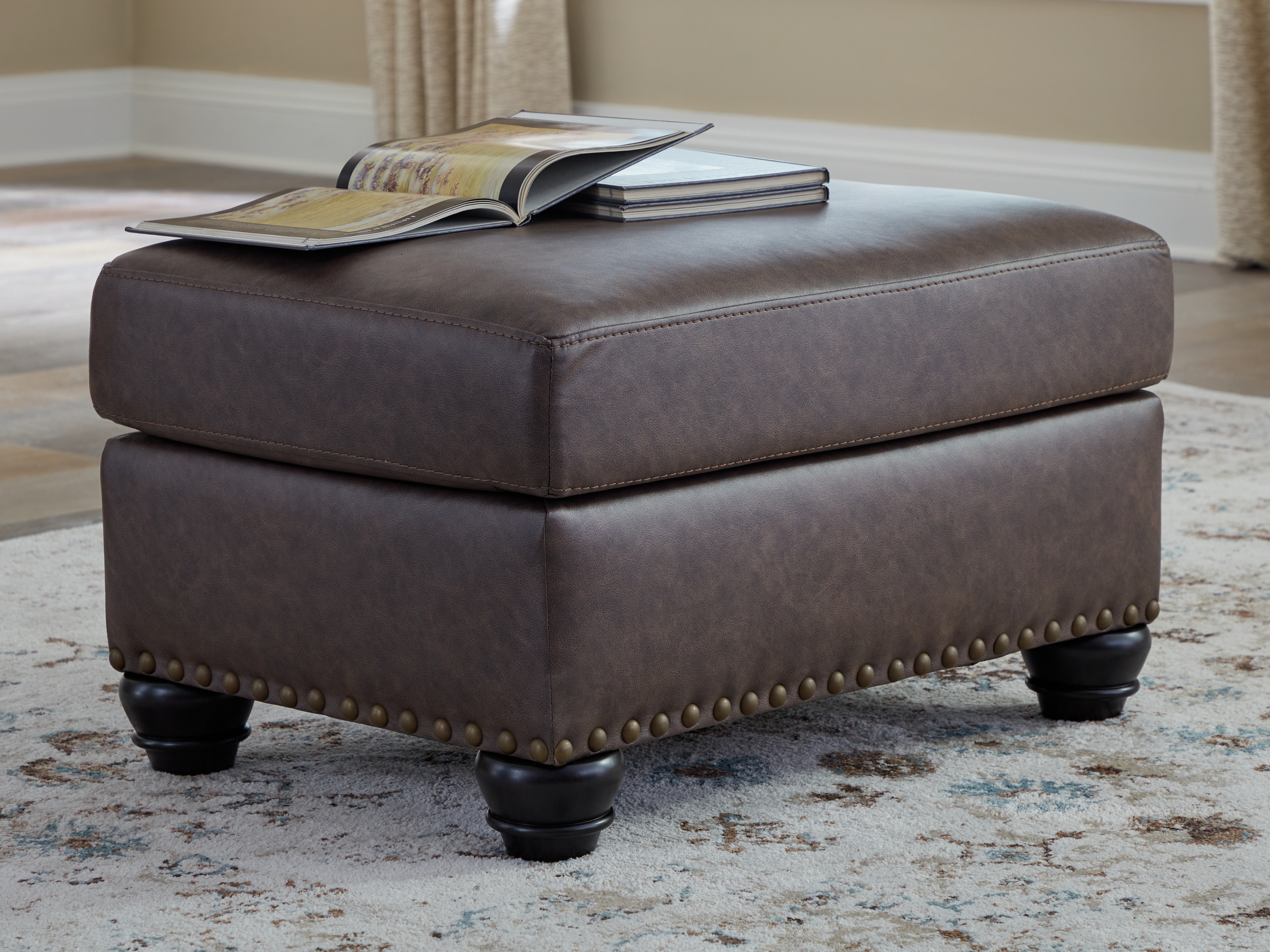 Benchcraft Roxmere Ottoman