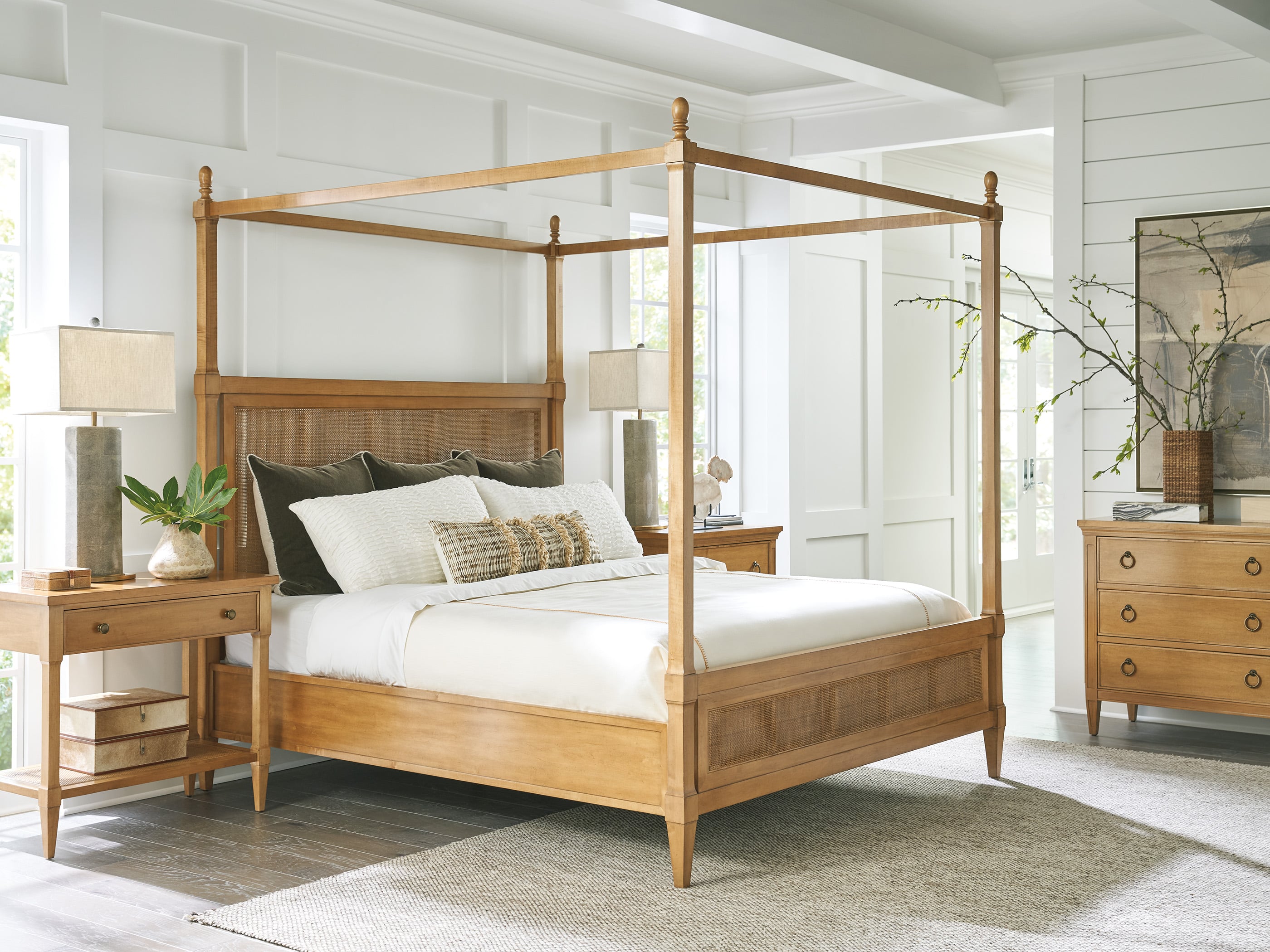 Barclay Butera Laguna Strand Poster Bed Queen