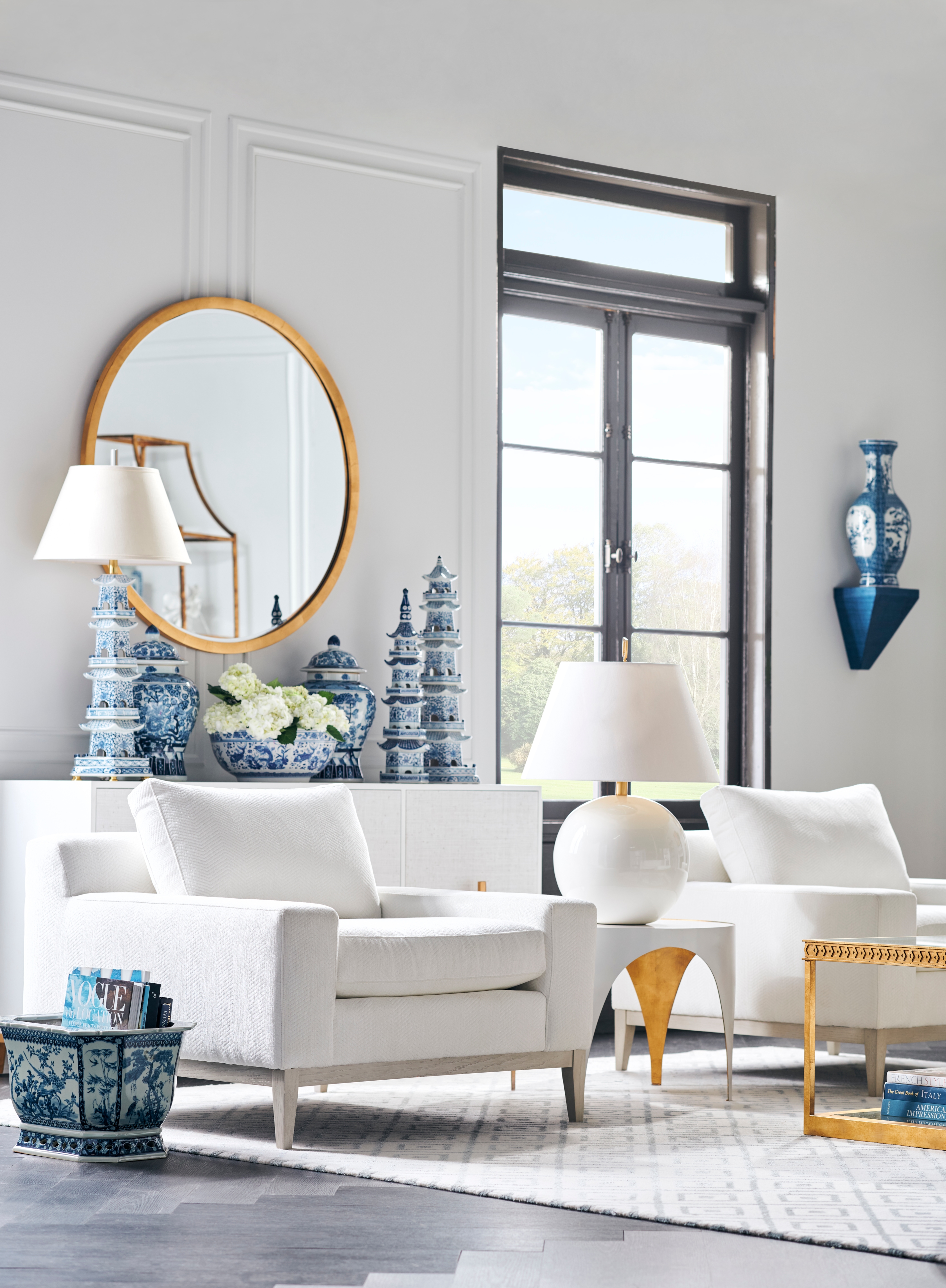 Large Round Mirror - Gold