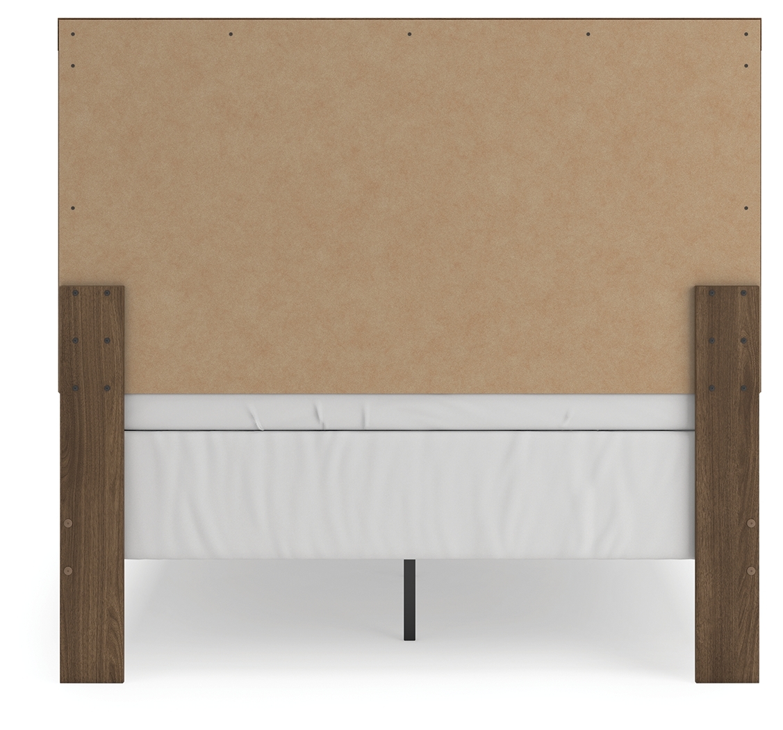 Signature Design by Ashley Broachmyn Full Panel Bed