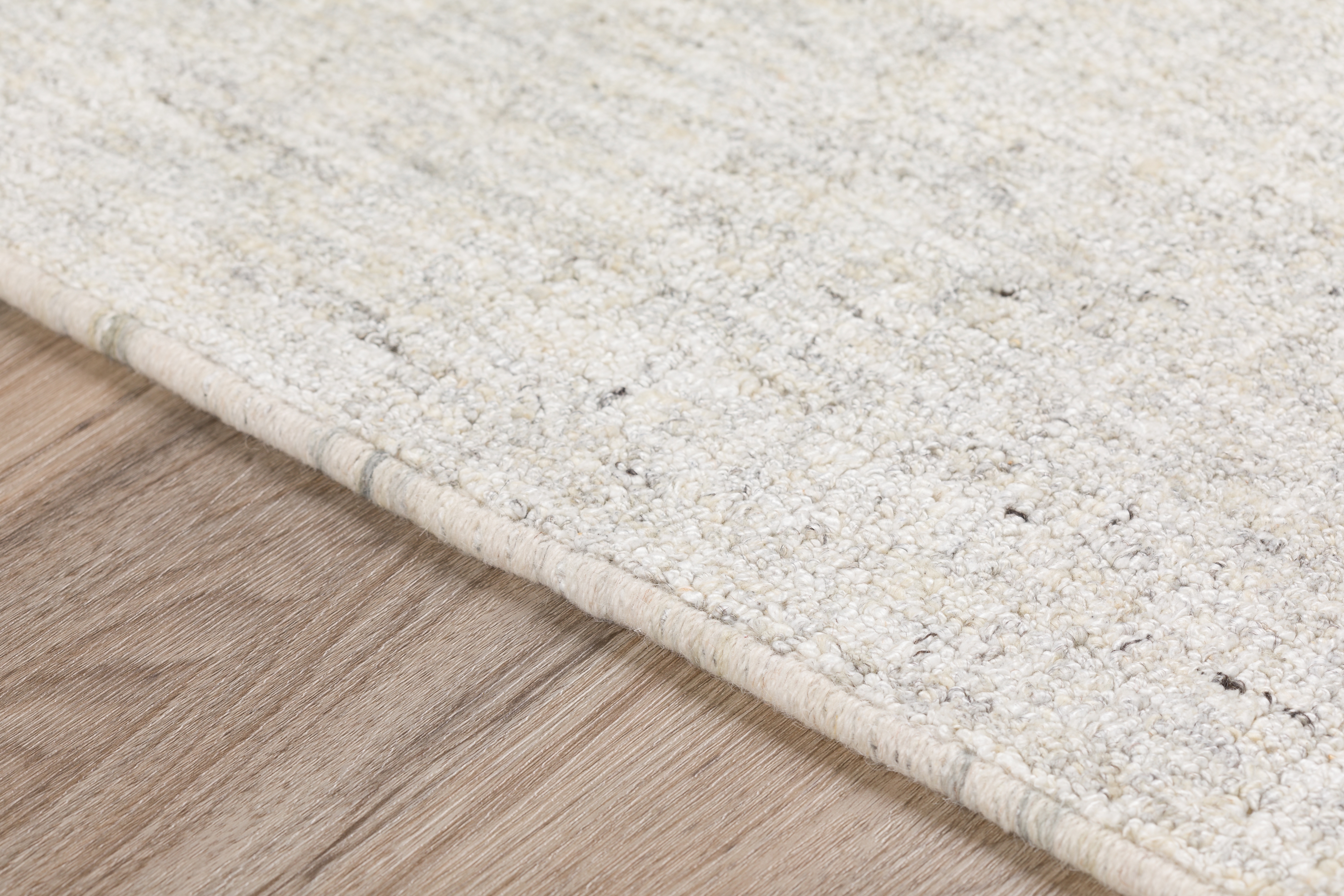 Dalyn Mateo 5' x 7'6" Rug