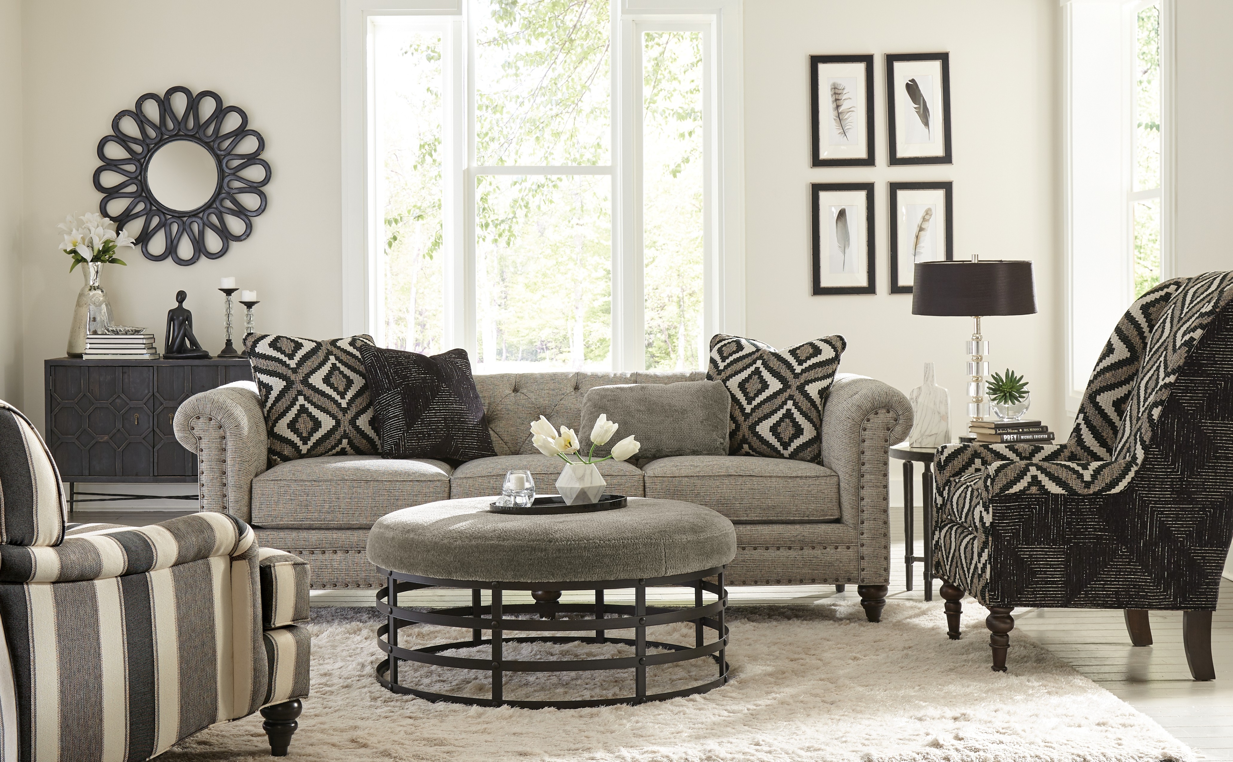 Craftmaster 7431 Sofa w/ Small Nailheads