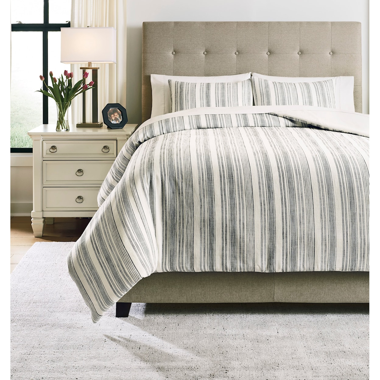Ashley Furniture Signature Design Bedding Sets Reidler Queen Comforter Set