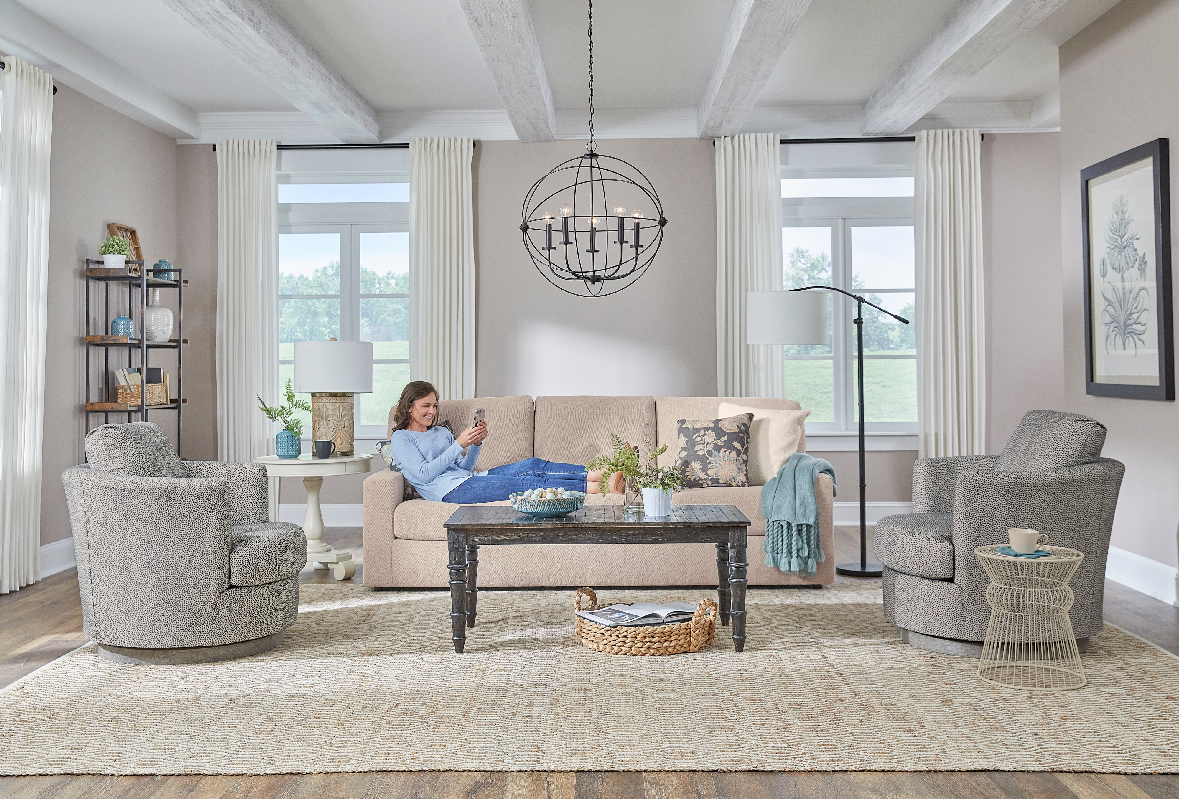 Best Home Furnishings Dovely Sofa