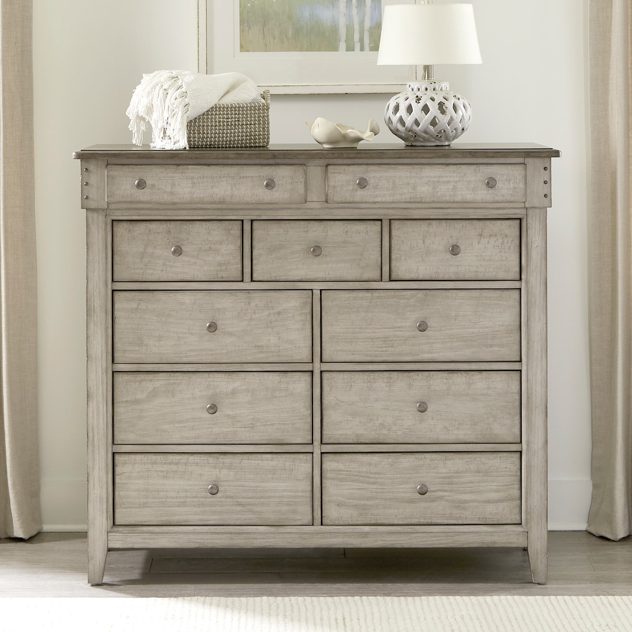 Liberty Furniture Ivy Hollow 11-Drawer Chesser