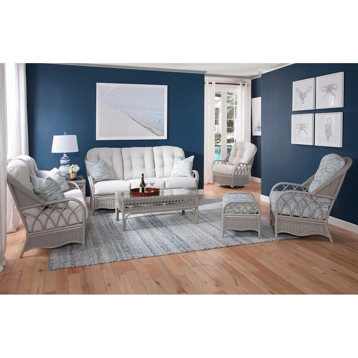 Braxton Culler Everglade Everglade Loveseat