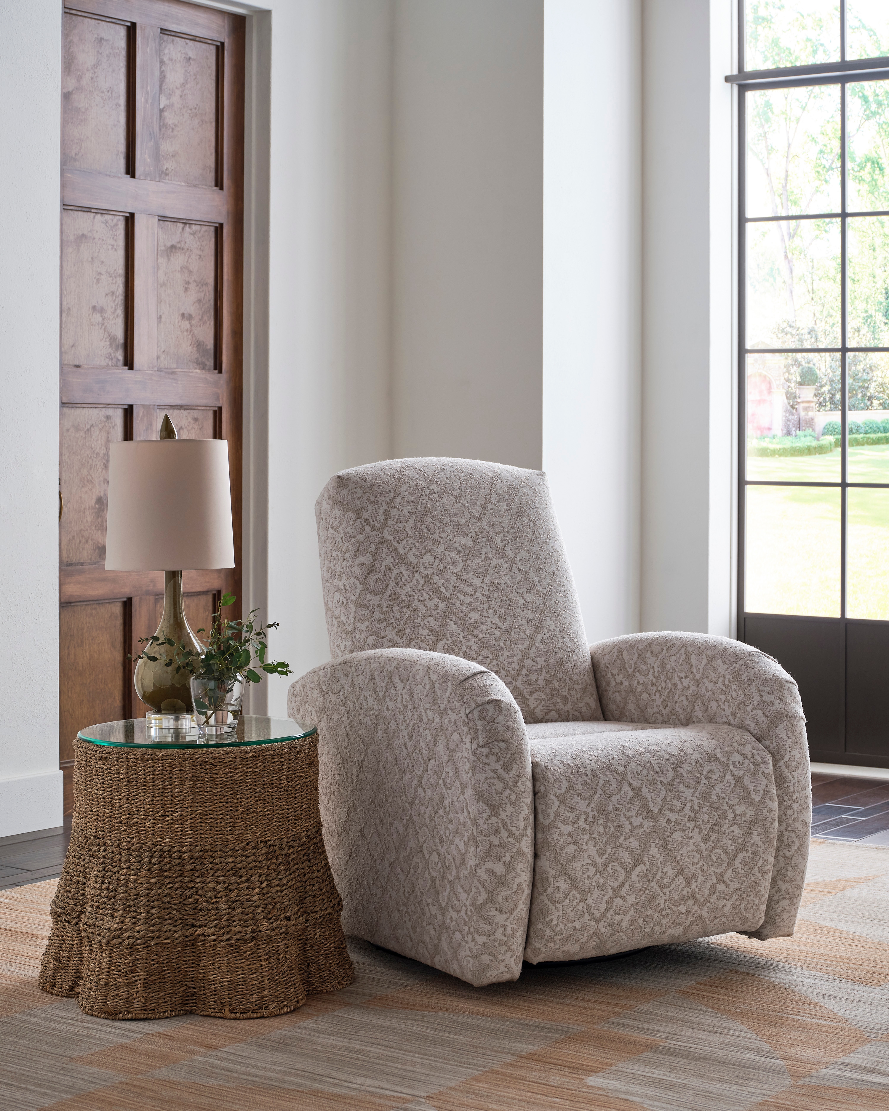 Best Home Furnishings Lowen Recliner