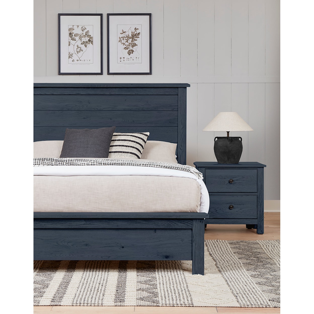 Vaughan Bassett Custom Express 1 King Farmhouse Bed