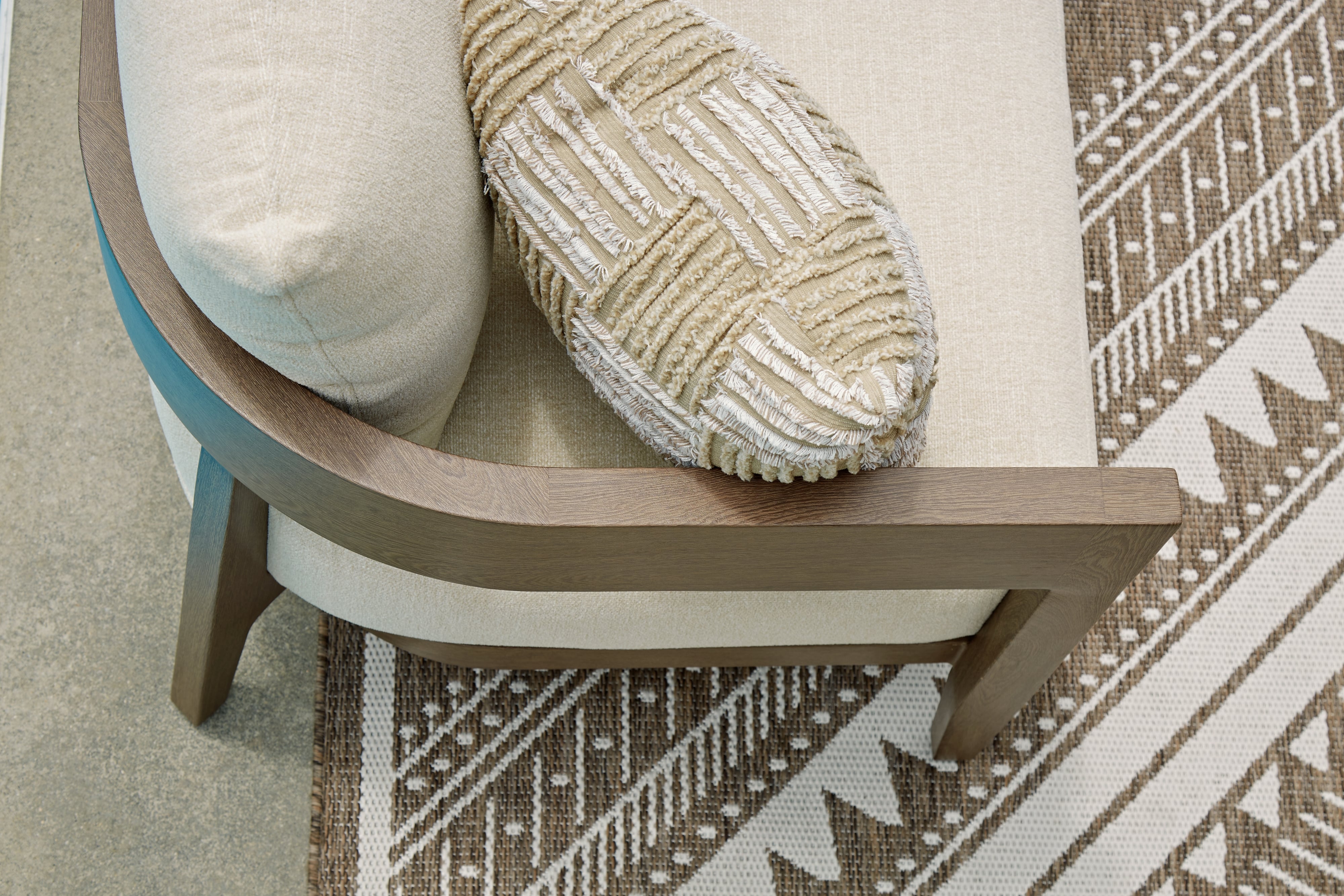 Signature Design by Ashley Serene Bay Outdoor Loveseat With Cushion