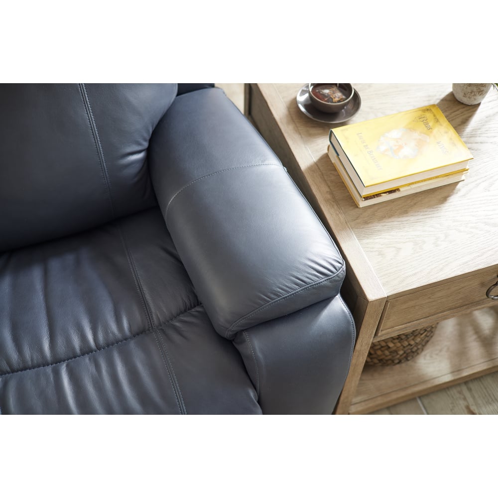 La-Z-Boy Dorian Dorian Power Reclining Sofa w/ Headrest